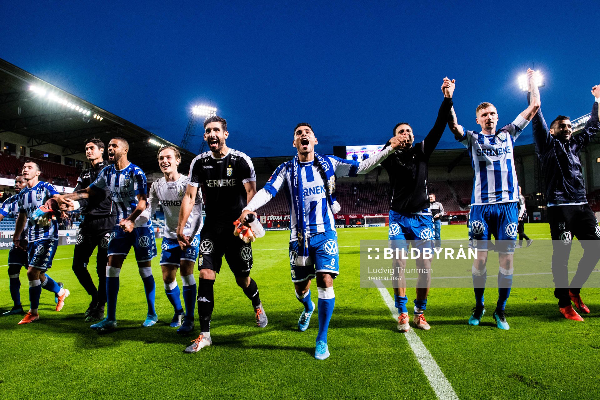 IFK Göteborgs spelare jublar