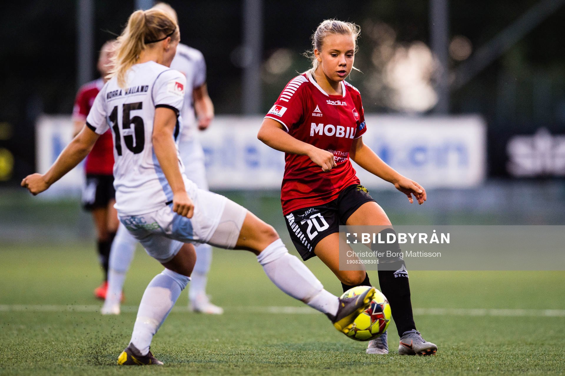 Kungsbackas Linnea Bjöörn och Limhamn Bunkeflos Jennie