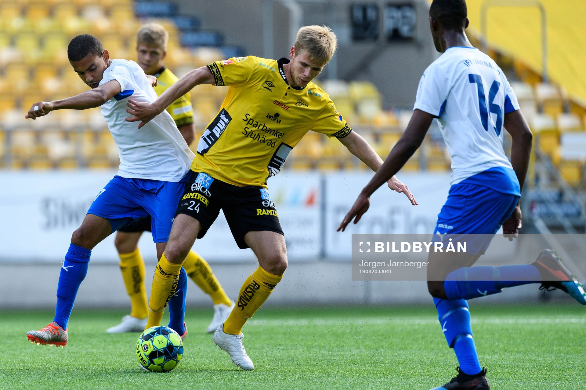 Elfsborgs Anton Thorsson och Värnamos Erick Brendon