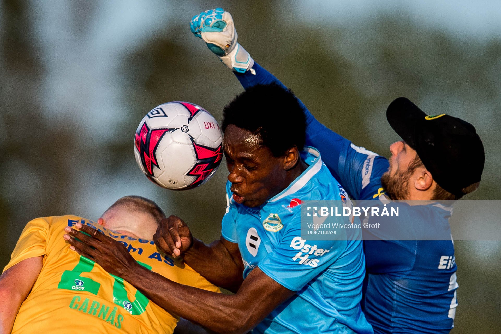 Espen Bjørnsen Garnås of Ull/Kisa, Akinsola Akinyemi of