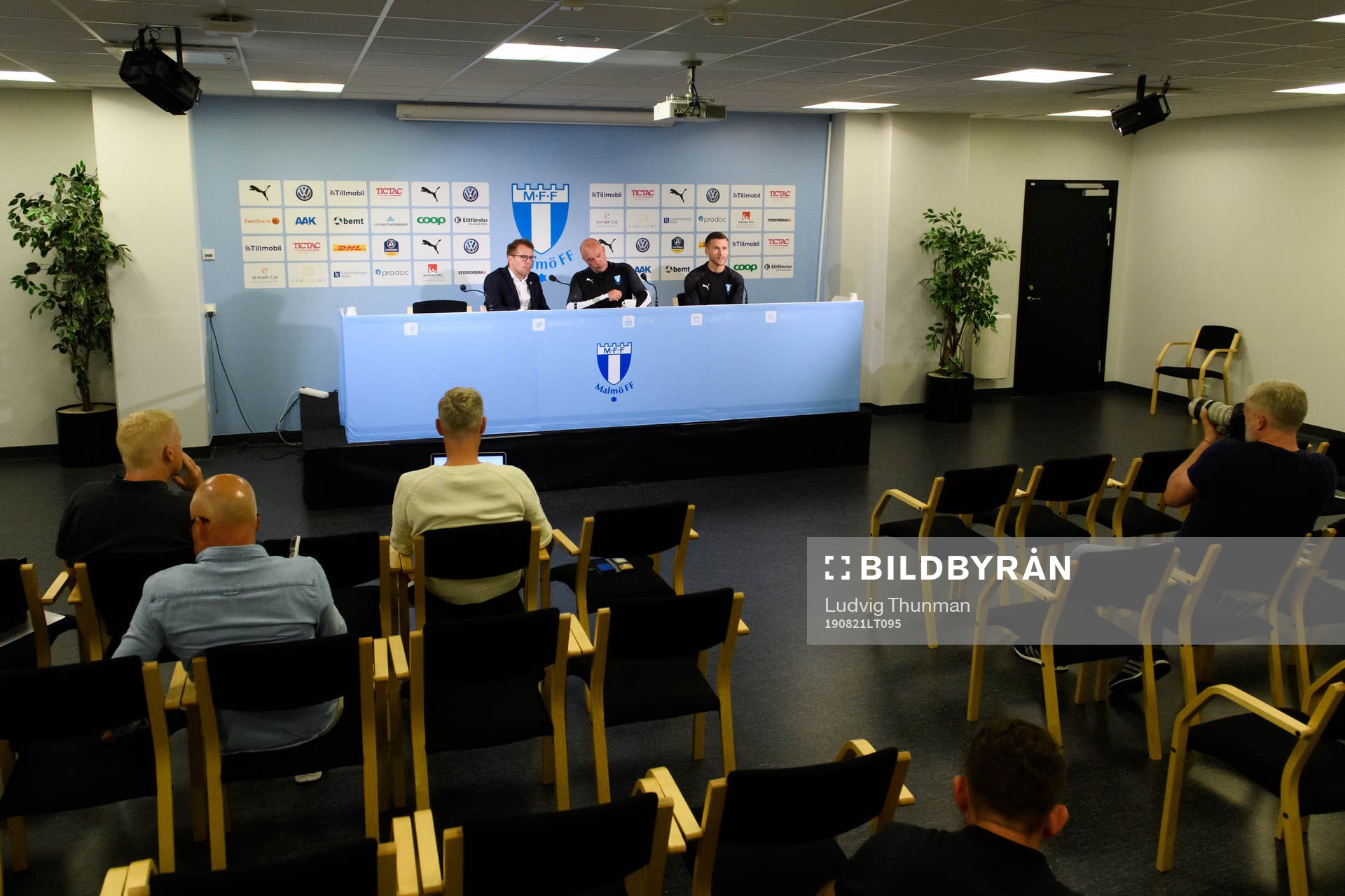 Uwe Rösler, head coach of Malmö FF, and Arnor Traustason