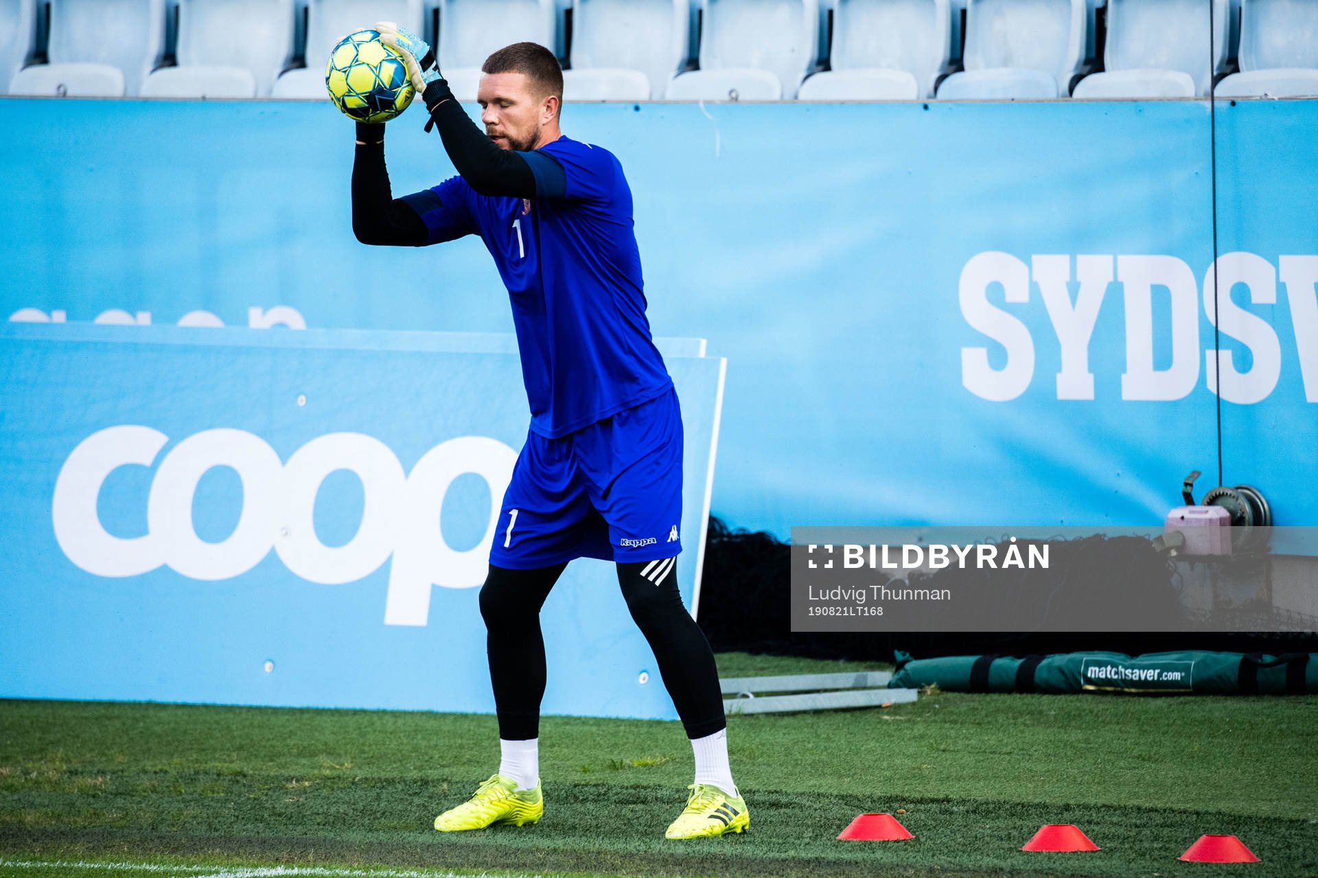 Goalkeeper Emilijus Zubas of Bnei Yehuda