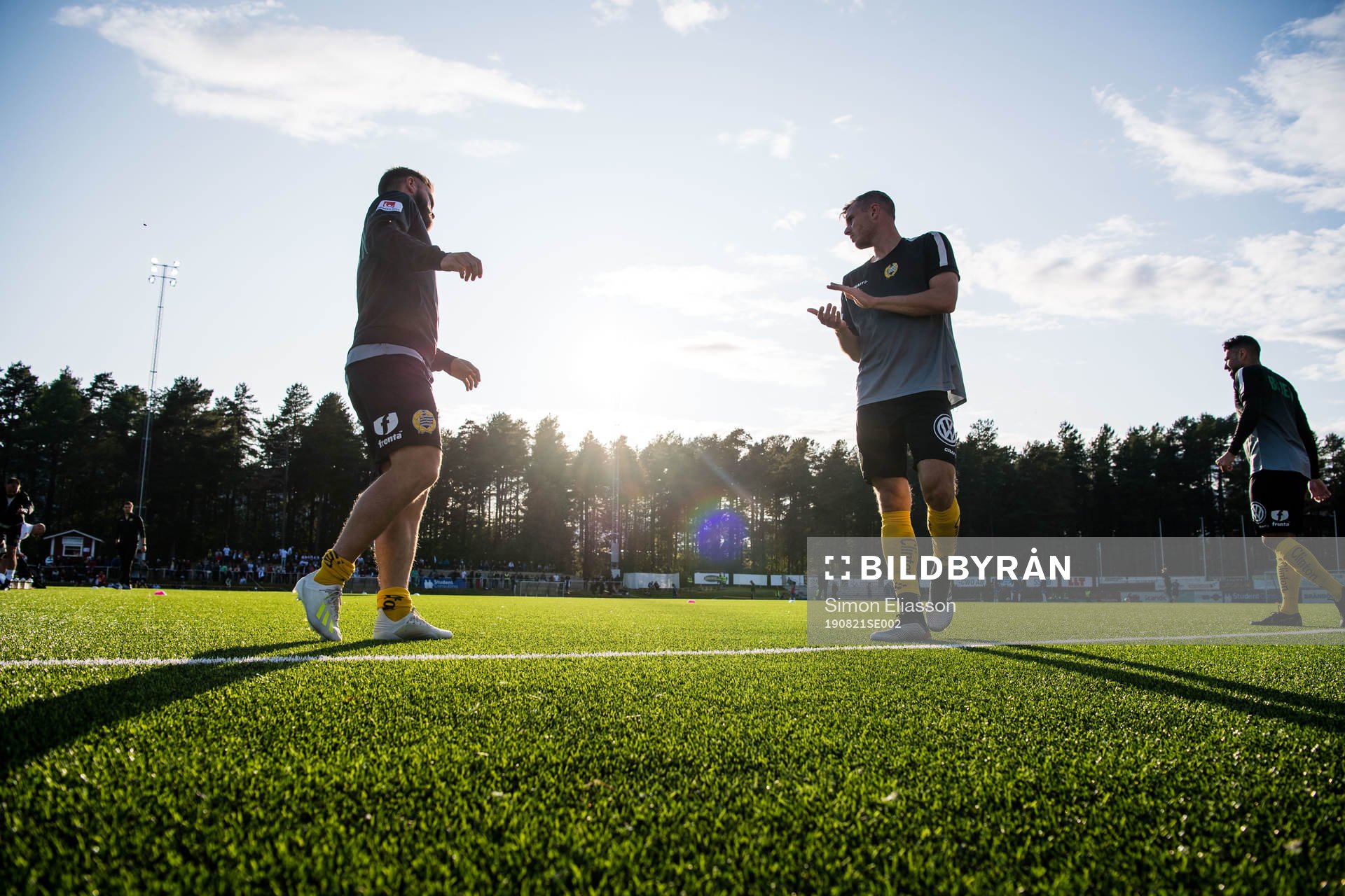 Hammarbys spelare värmer upp