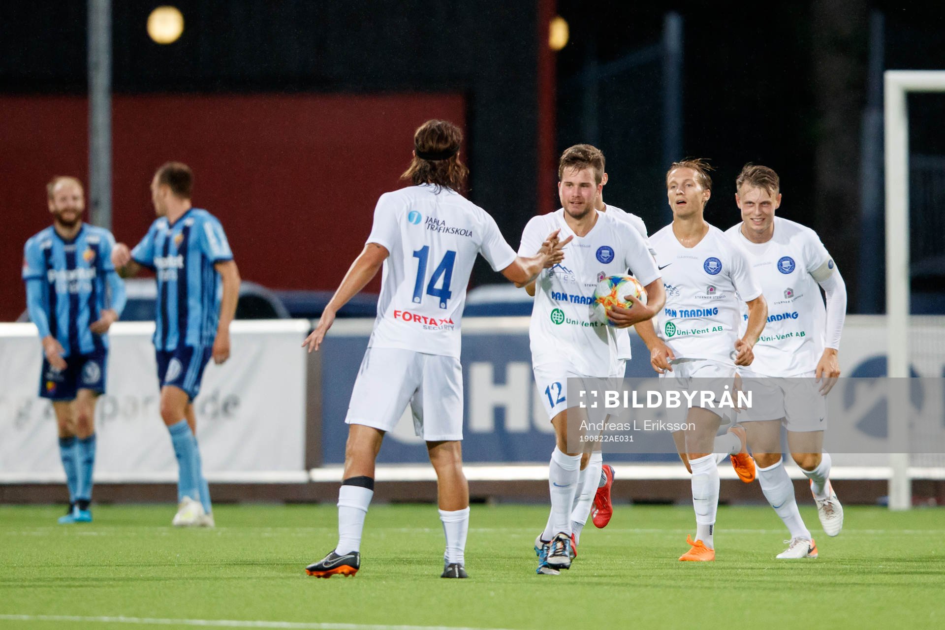 Akropolis Nicklas Lindqvist jublar