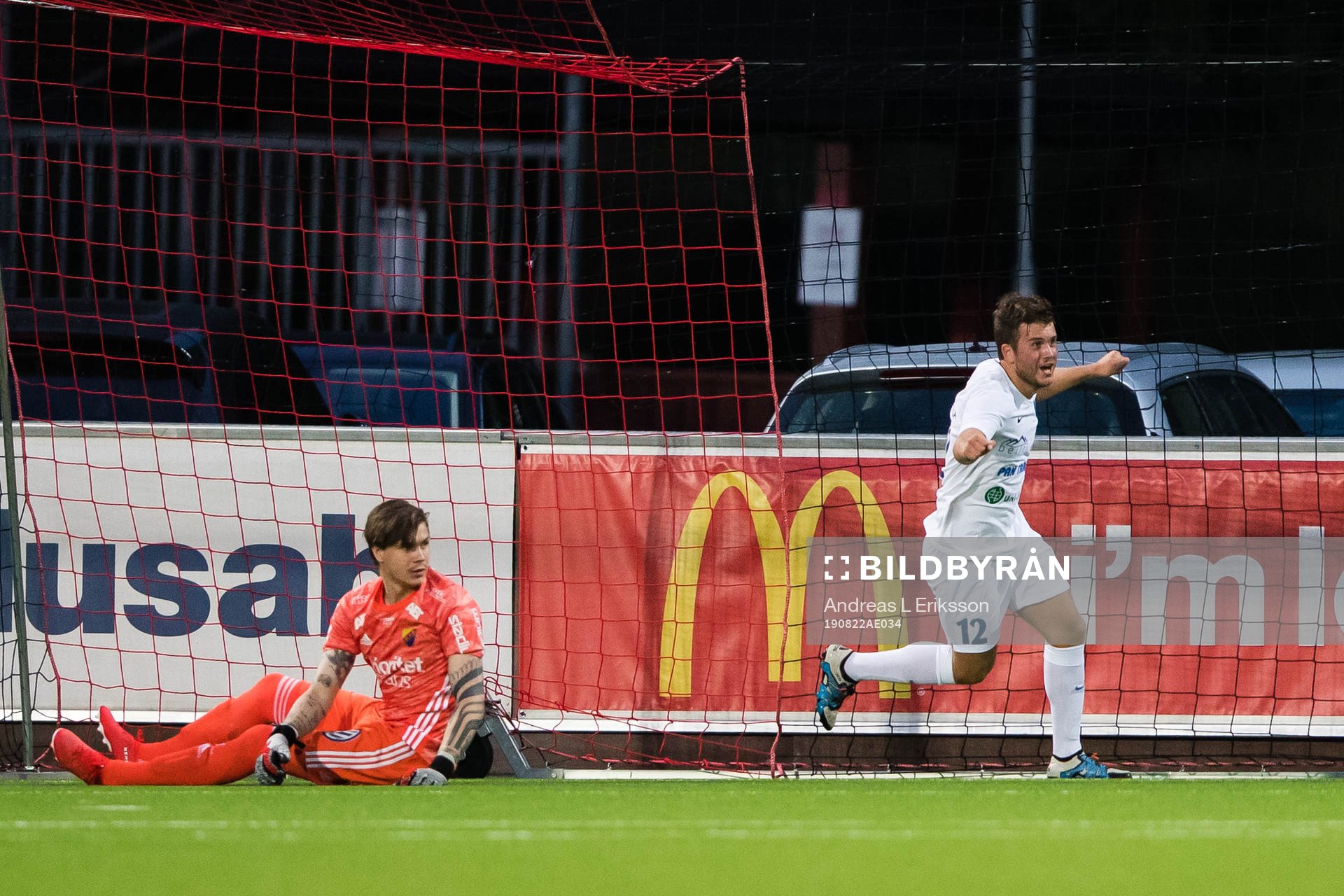 Djurgårdens målvakt Per Kristian Bråtveit deppar när