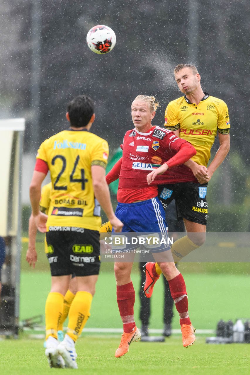 Elfsborgs Gustav Henriksson och Gauthiods Jacob Berg