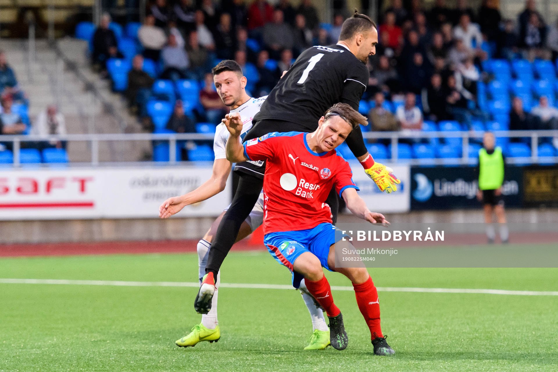 Oskarshamns målvakt Filippos Sachsanidis och Helsingborgs