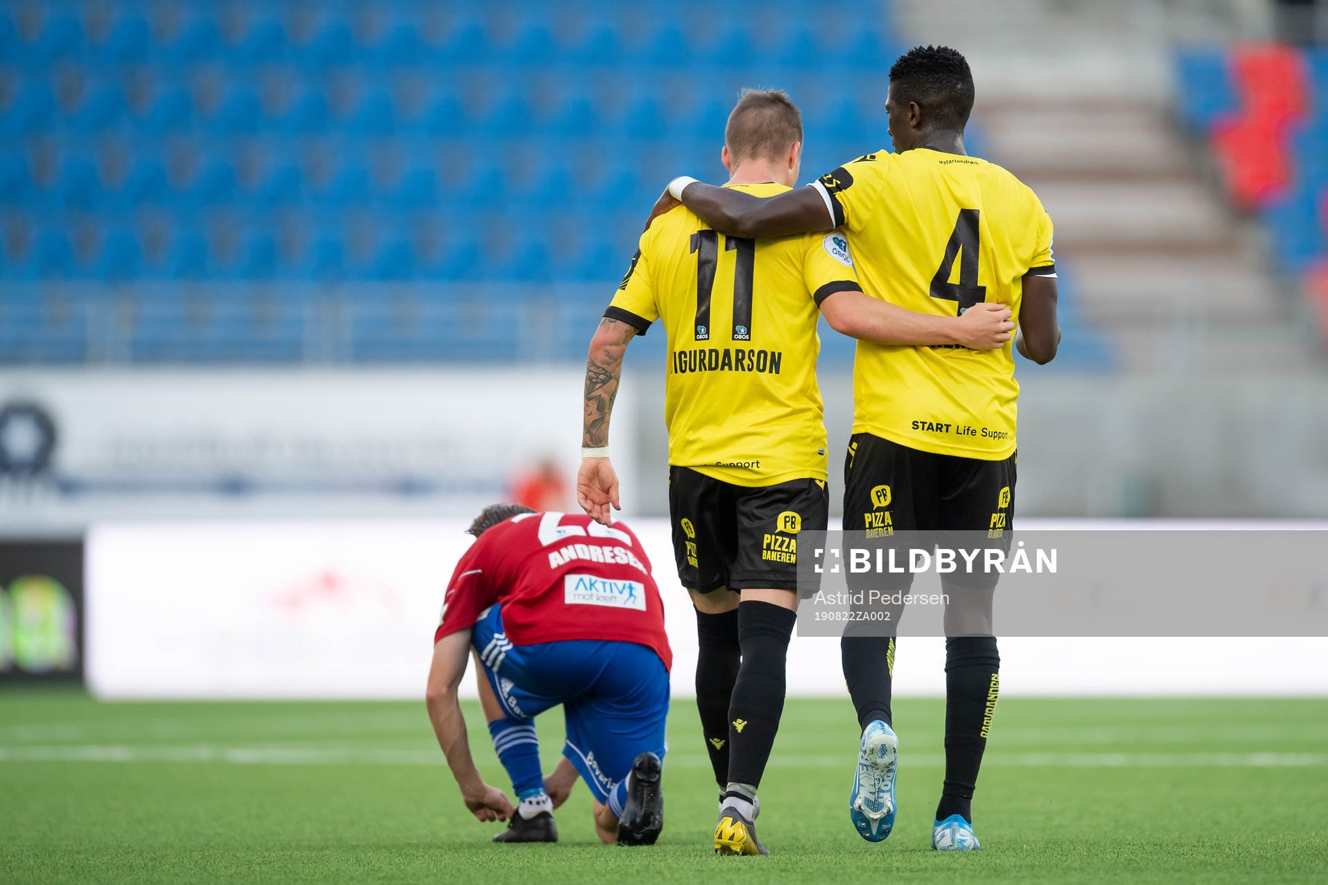 Aron Sigurdarson and Afeez Aremu of Start