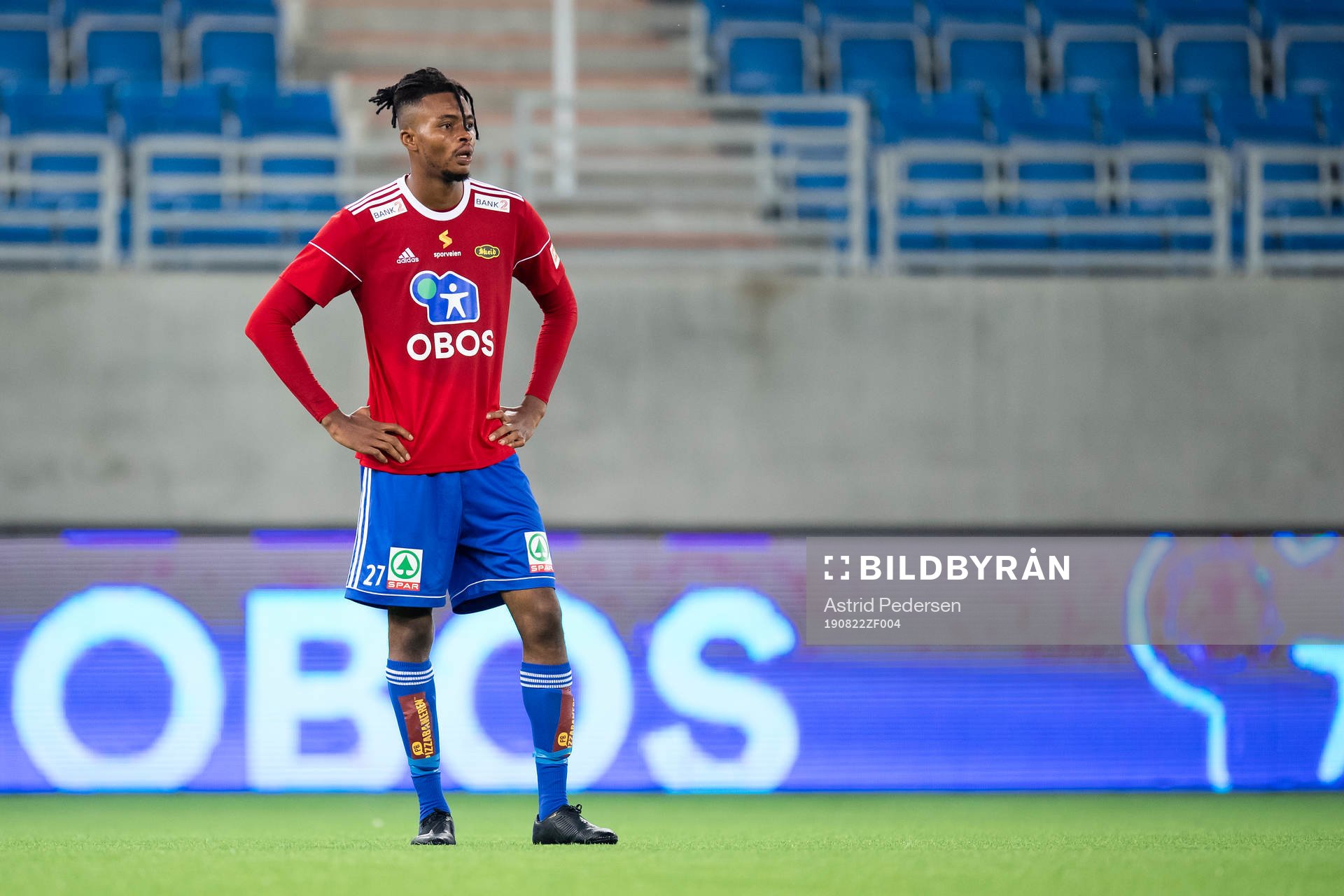 Charles Ezeh of Skeid looks dejected