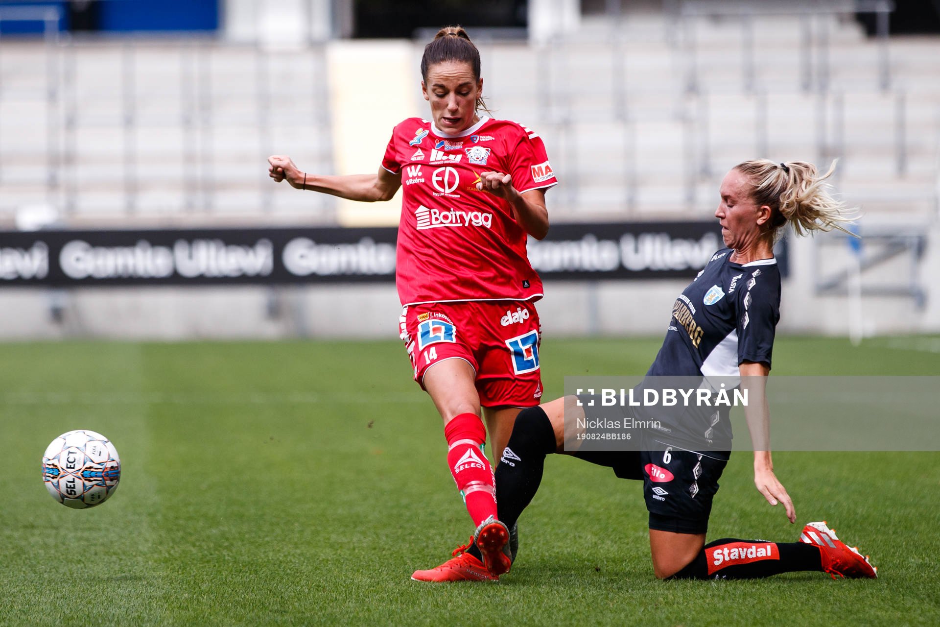 Linköpings Anna Oscarsson och Göteborgs Julia Roddar