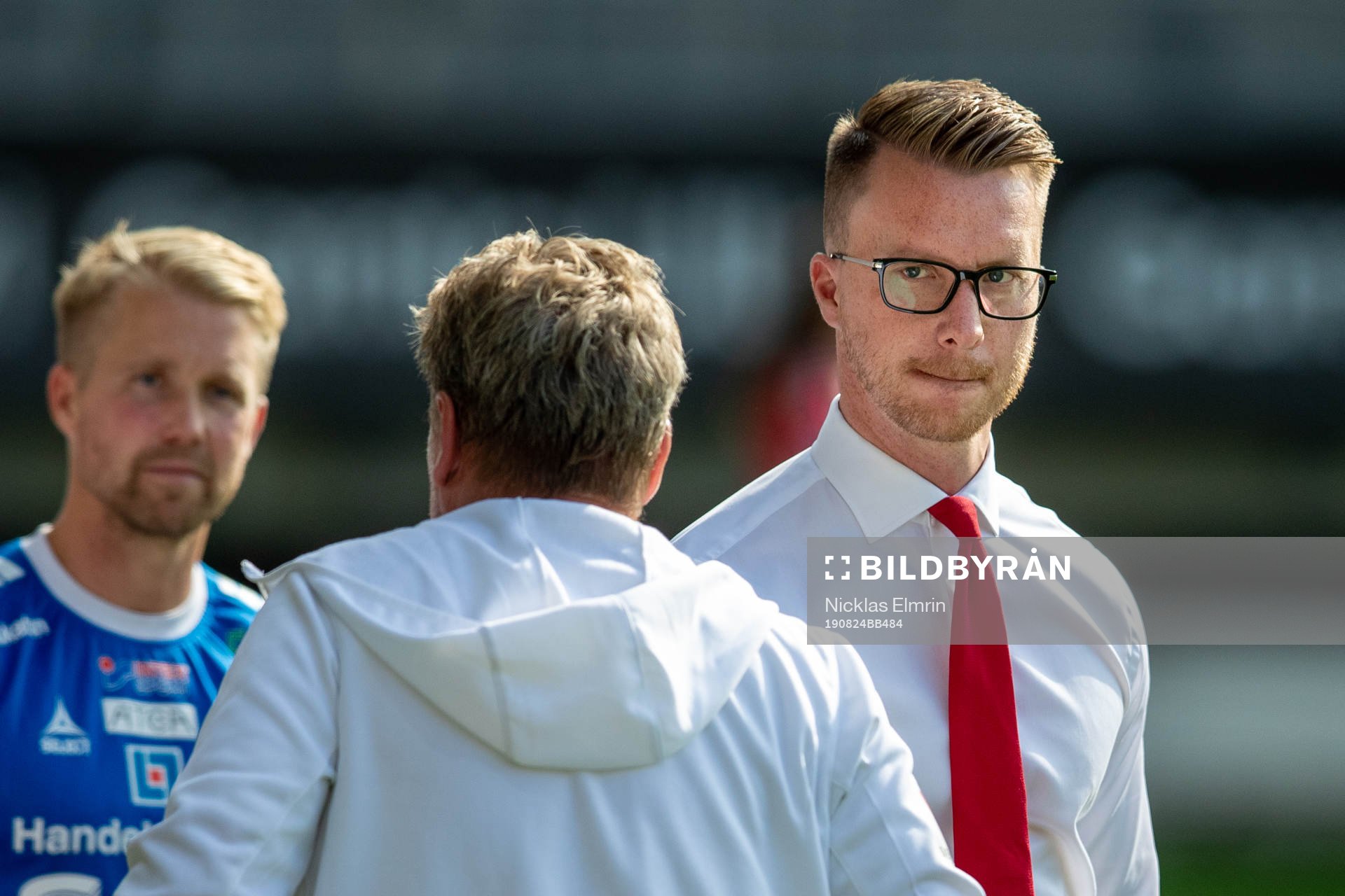 Linköpings tränare Olof Unogård fotbollsmatchen i