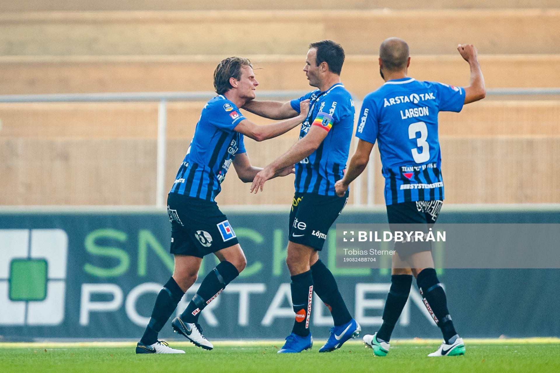 Sirius Tim Björkström jublar