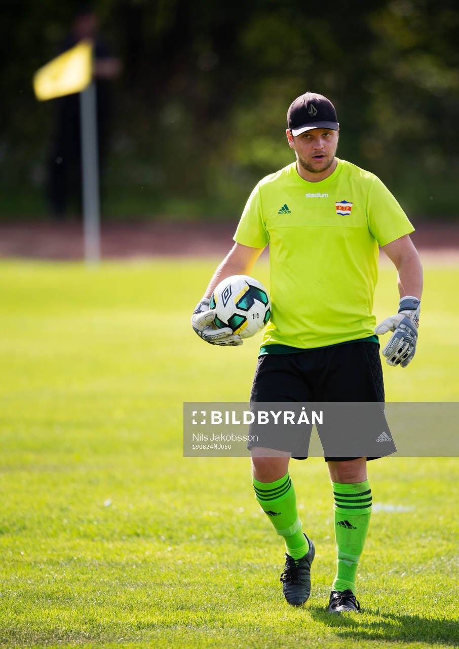 Målvakt Jonas Nilsson, Kovland