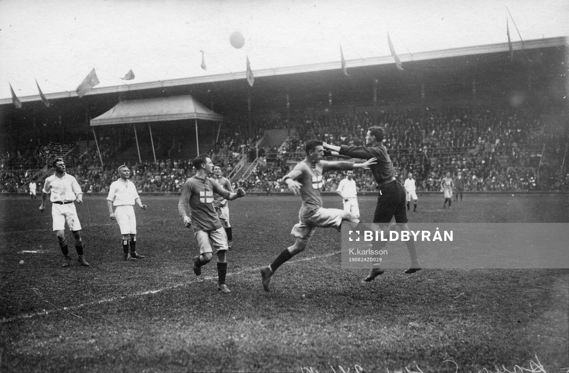 Fotboll, 24/8 1919. Holland-Sverige
