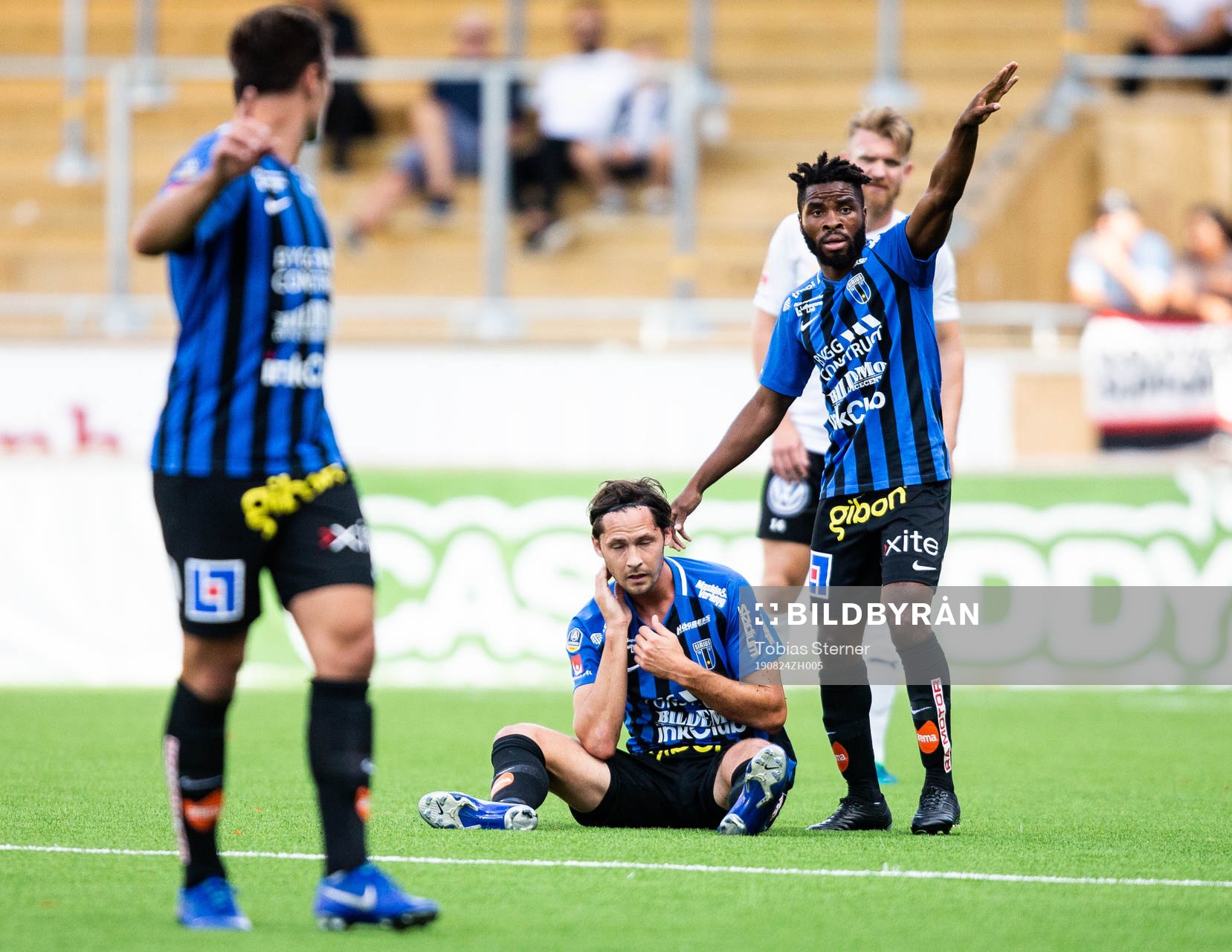 Sirius Philip Haglund och John Junior Igbarumah