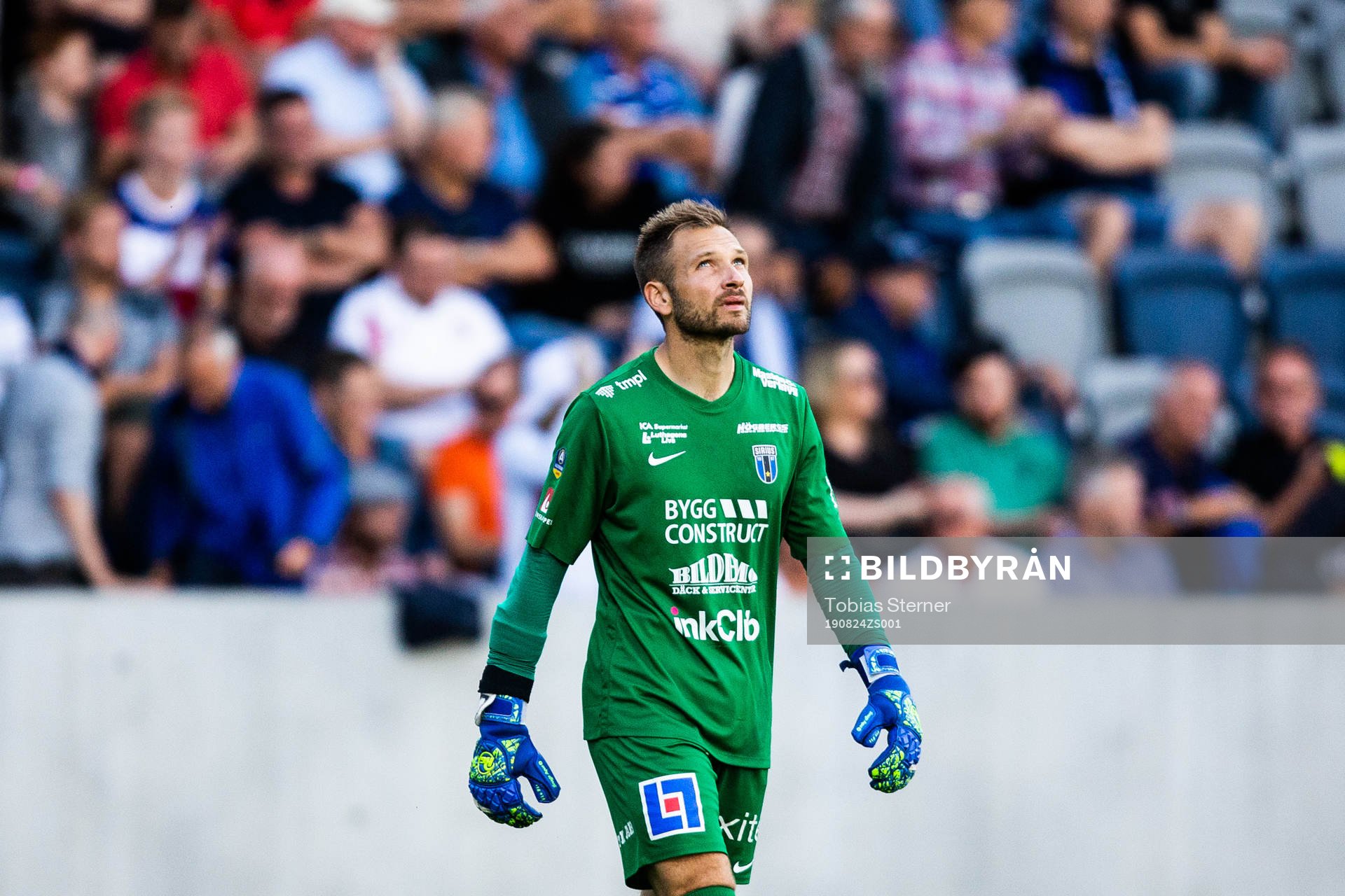 Sirius målvakt John Alvbåge deppar