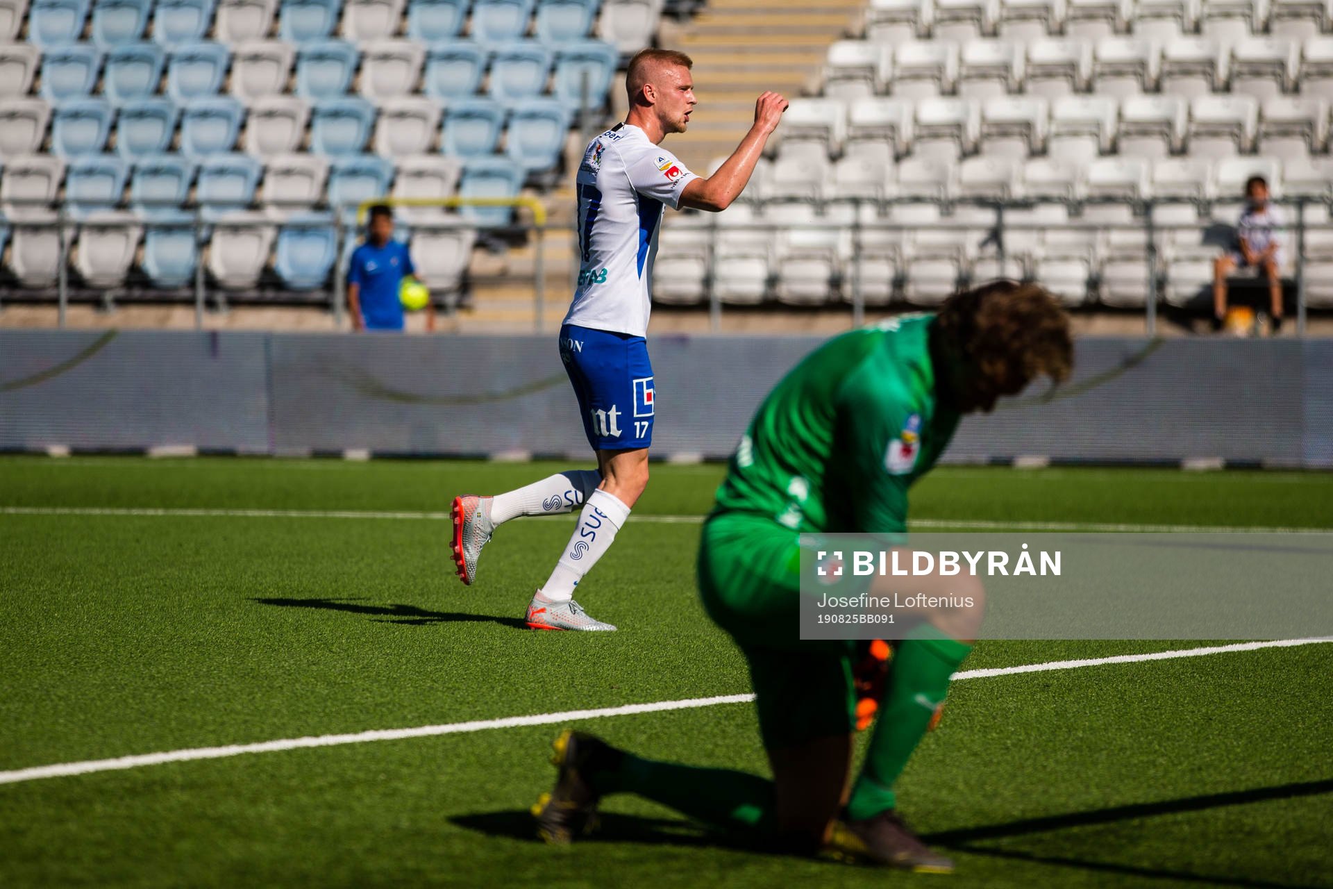 IFK Norrköpings Kalle Holmberg jublar