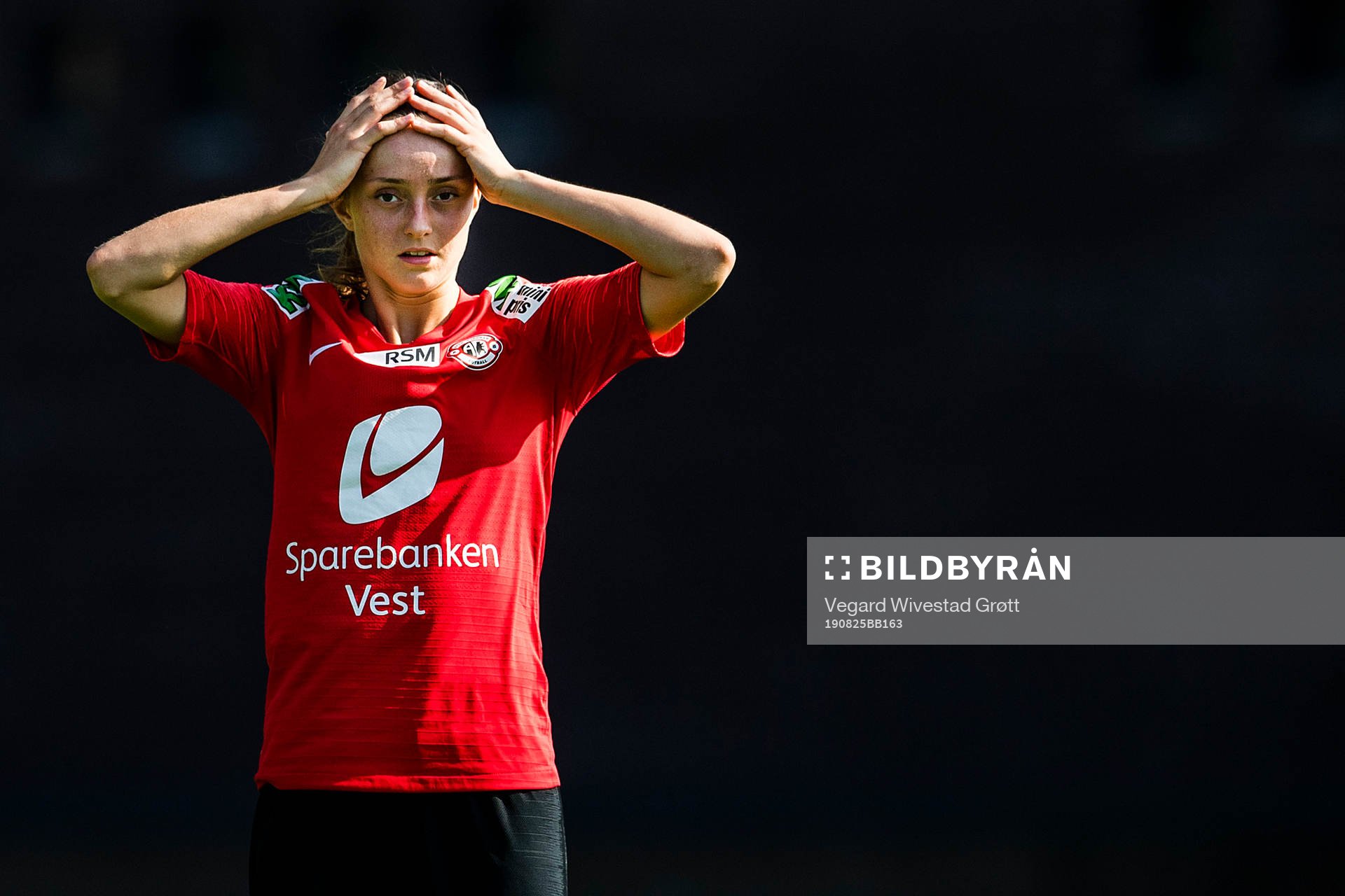 Andrea Wilmann of Arna-Bjørnar looks dejected