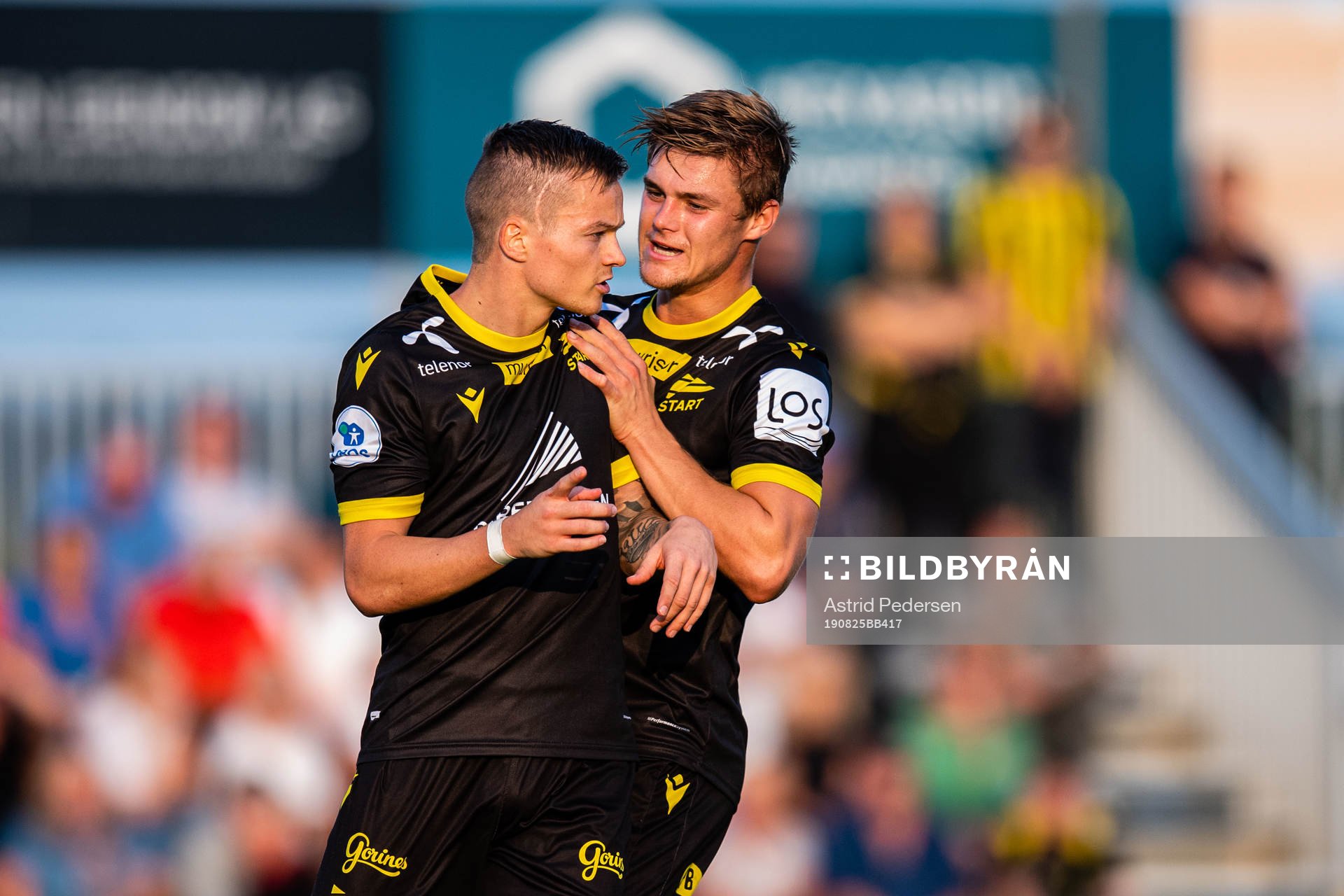 Aron Sigurdarson and Mathias Idsøe Bringaker  celebrates
