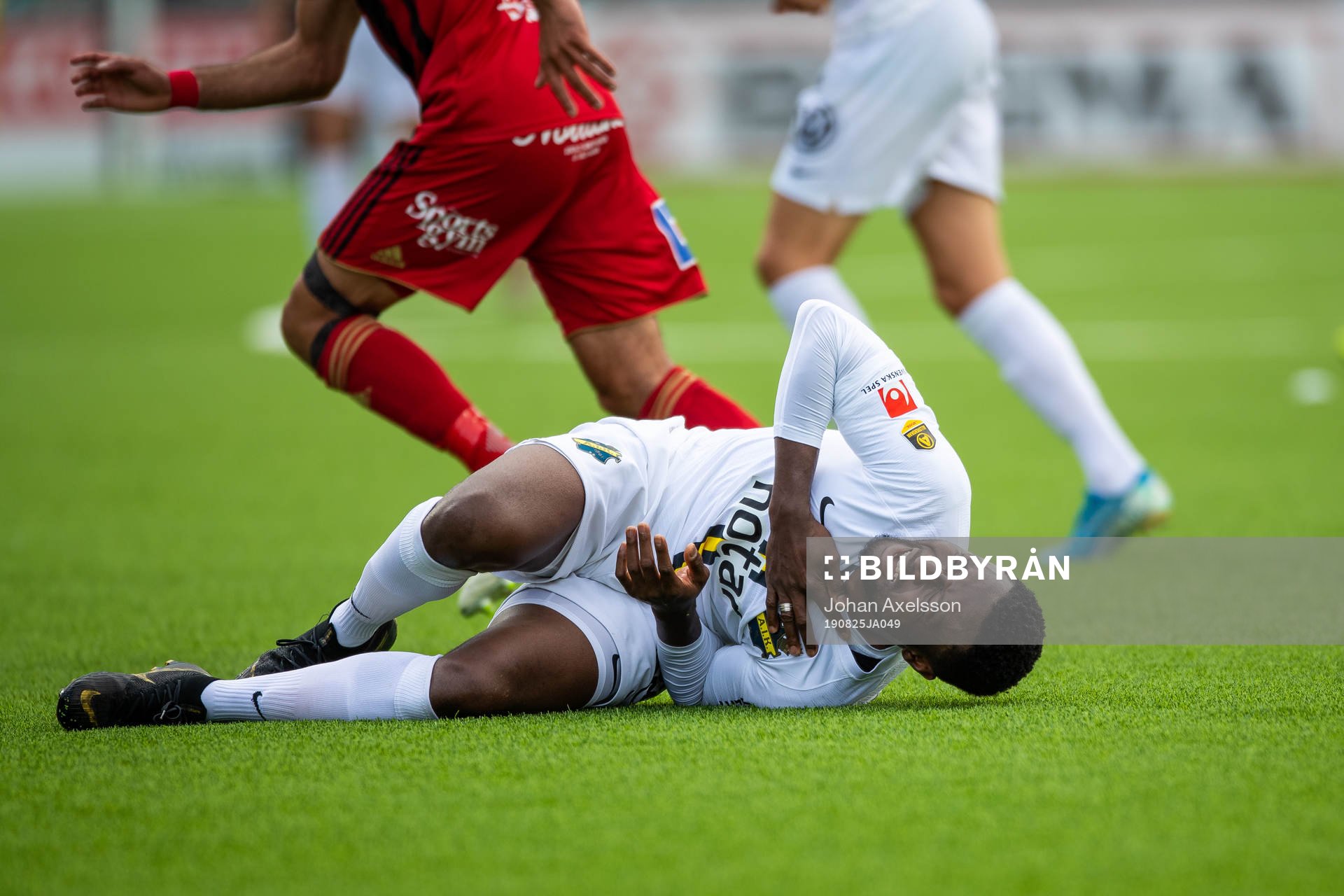 s Chinedu Obasi har ont