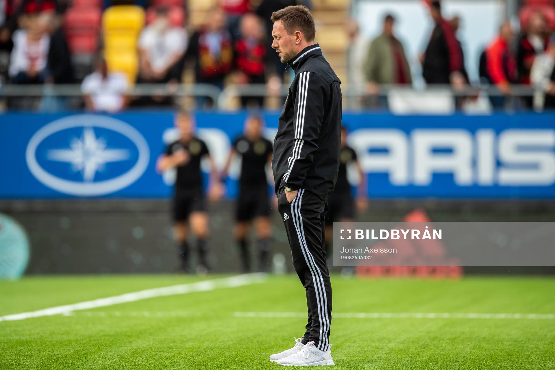 Östersunds tränare Ian Burchnall deppar