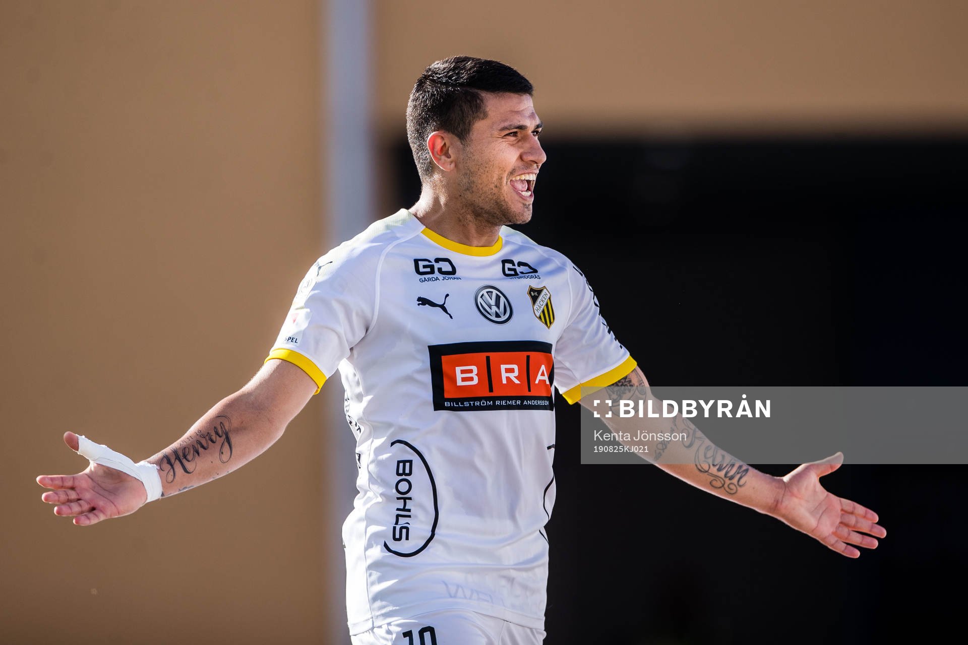 Häckens Paulinho jublar