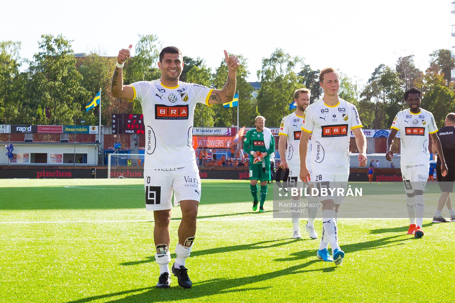Häckens Paulinho jublar