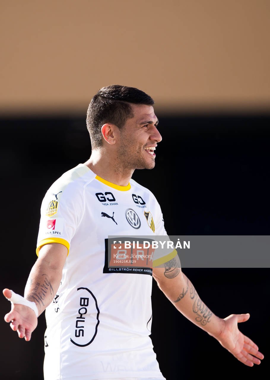 Häckens Paulinho jublar