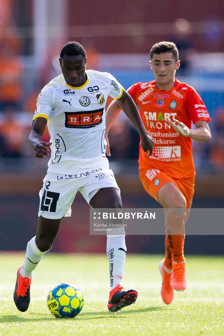 AFC Eskilstunas Ismet Lushaku och Häckens Godswill Ekpolo