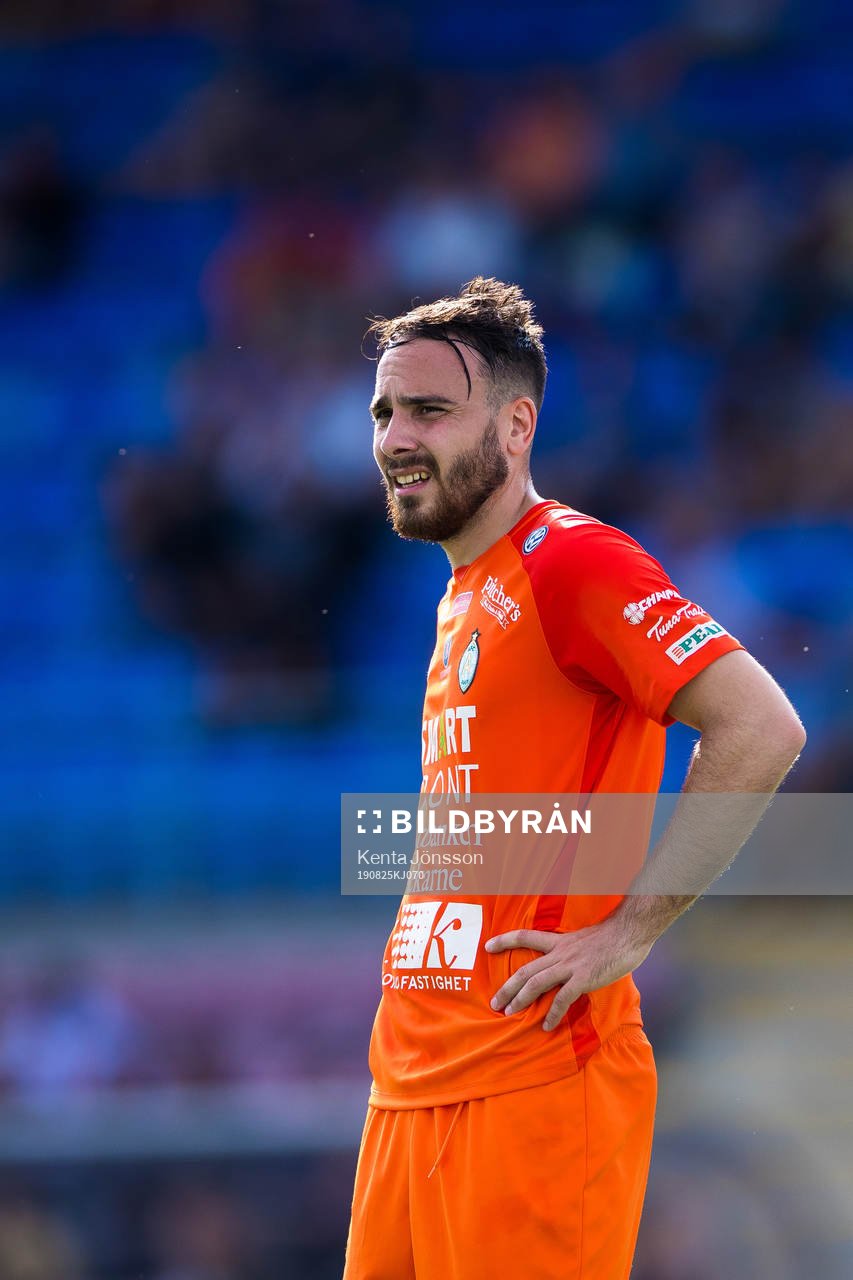 AFC Eskilstunas Dzenis Kozica deppar