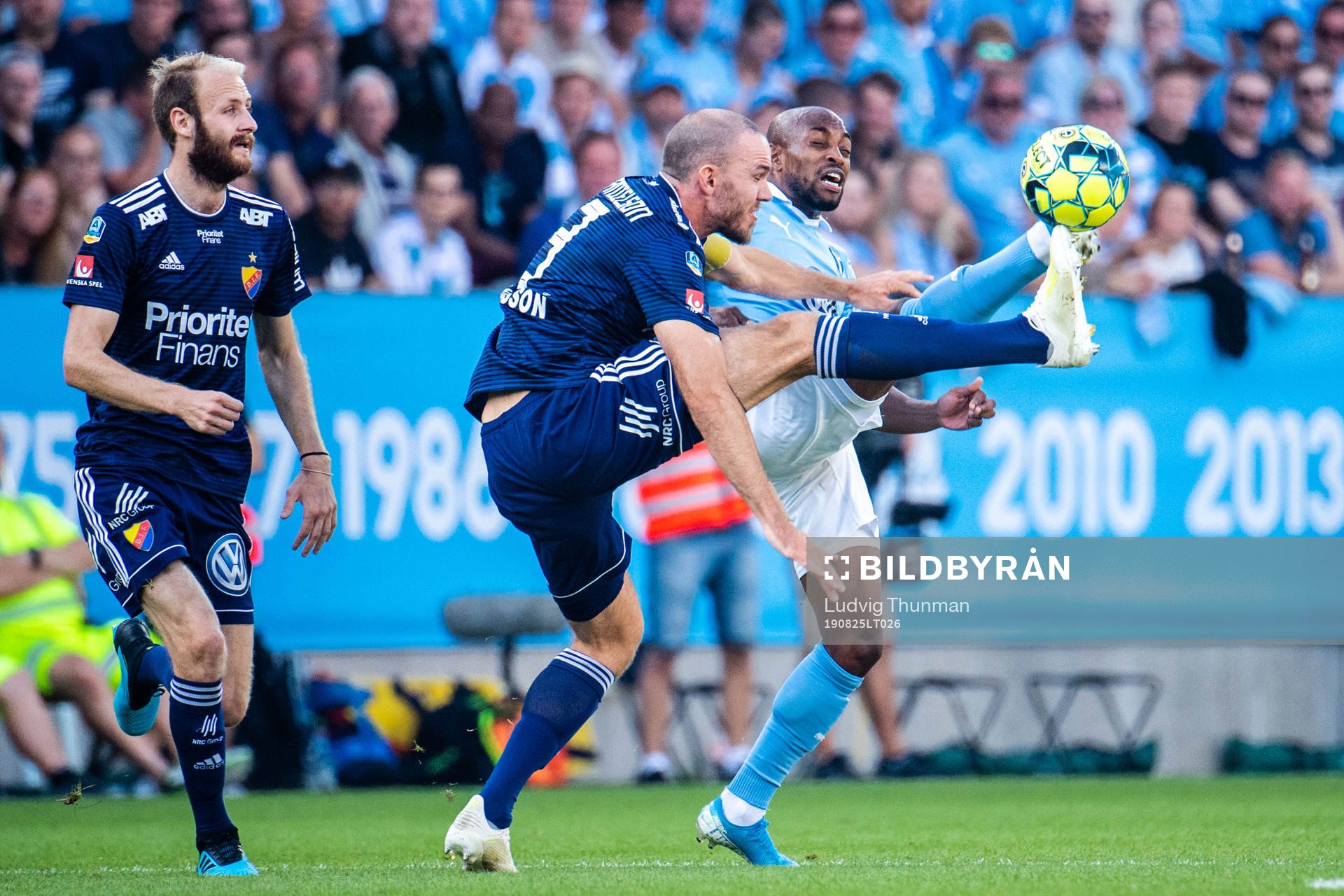 Djurgårdens Marcus Danielson och Malmö FFs Fouad Bachirou