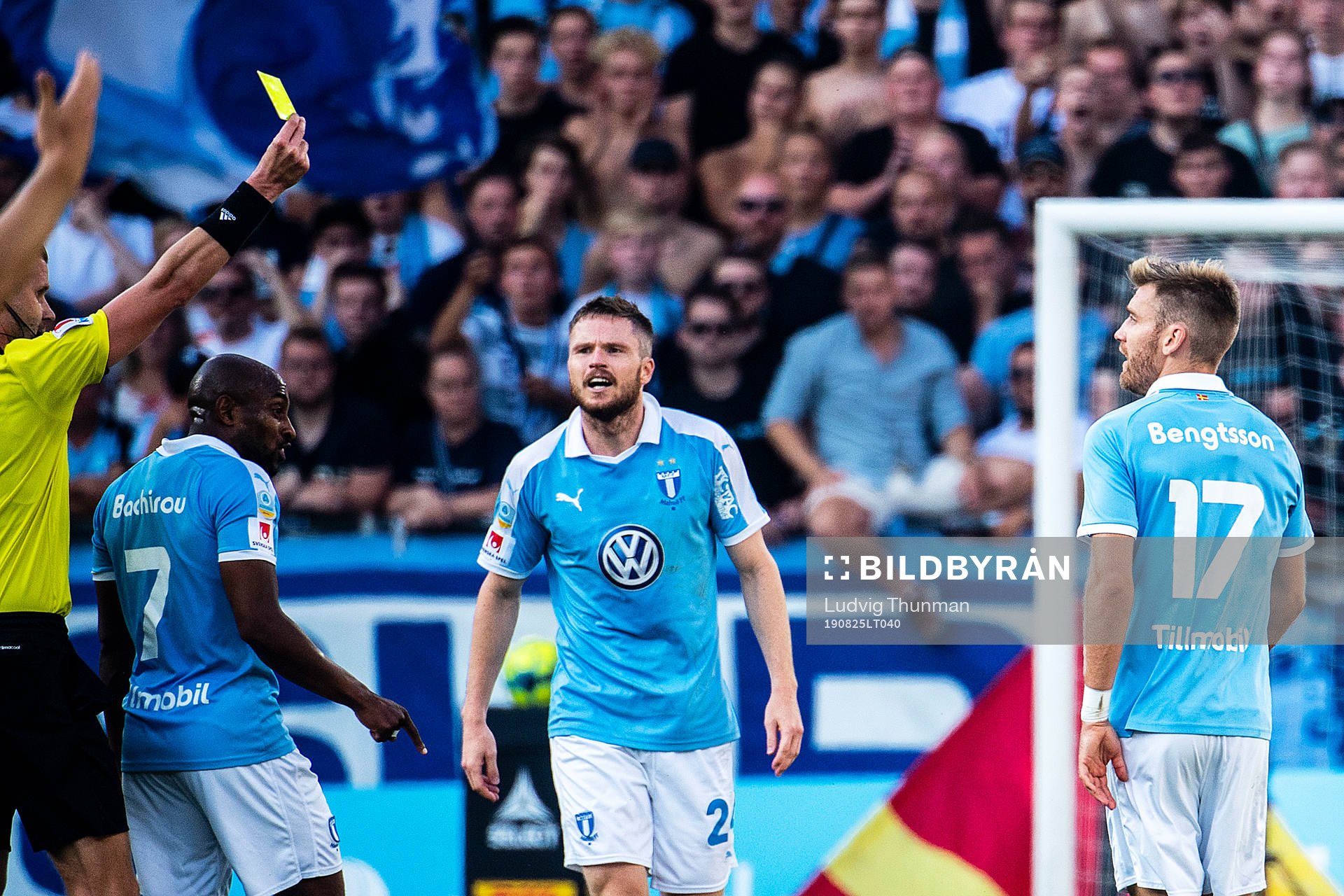 Malmö FFs Rasmus Bengtsson får en varning