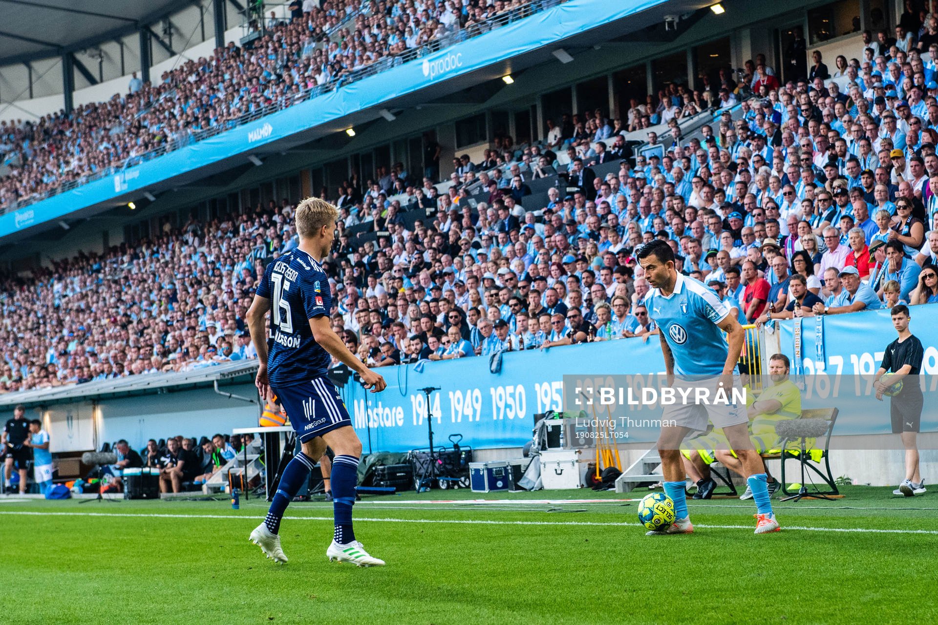 Malmö FFs Behrang Safari och Djurgårdens Aslak Witry