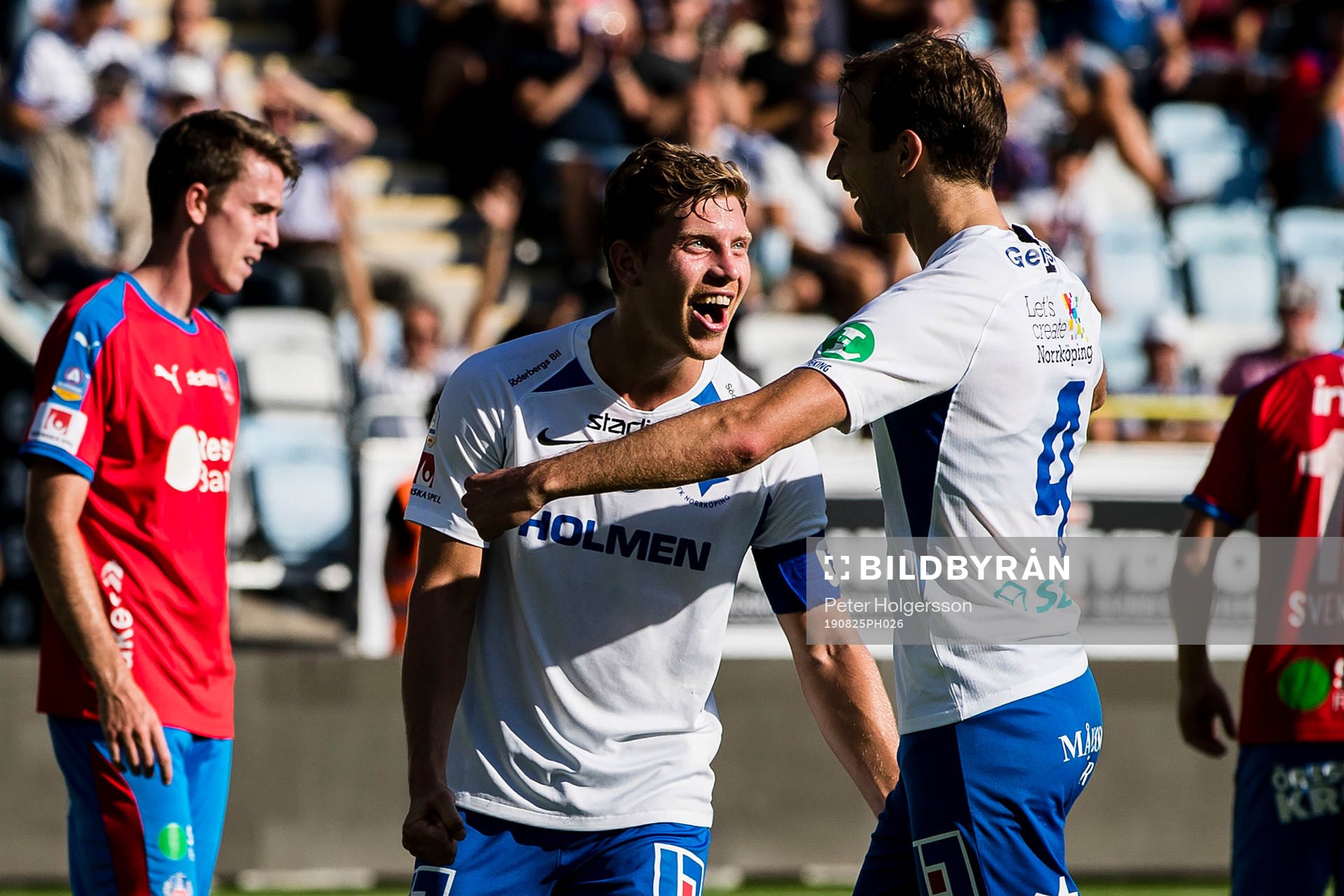 IFK Norrköpings Lars Krogh Gerson jublar