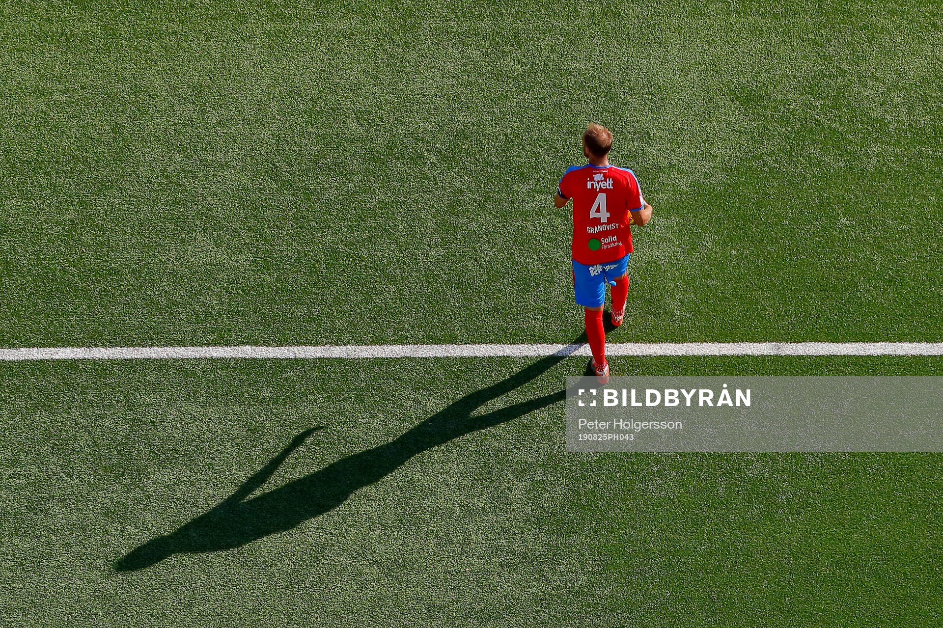 Helsingborgs Andreas Granqvist deppar och bär tillbaka