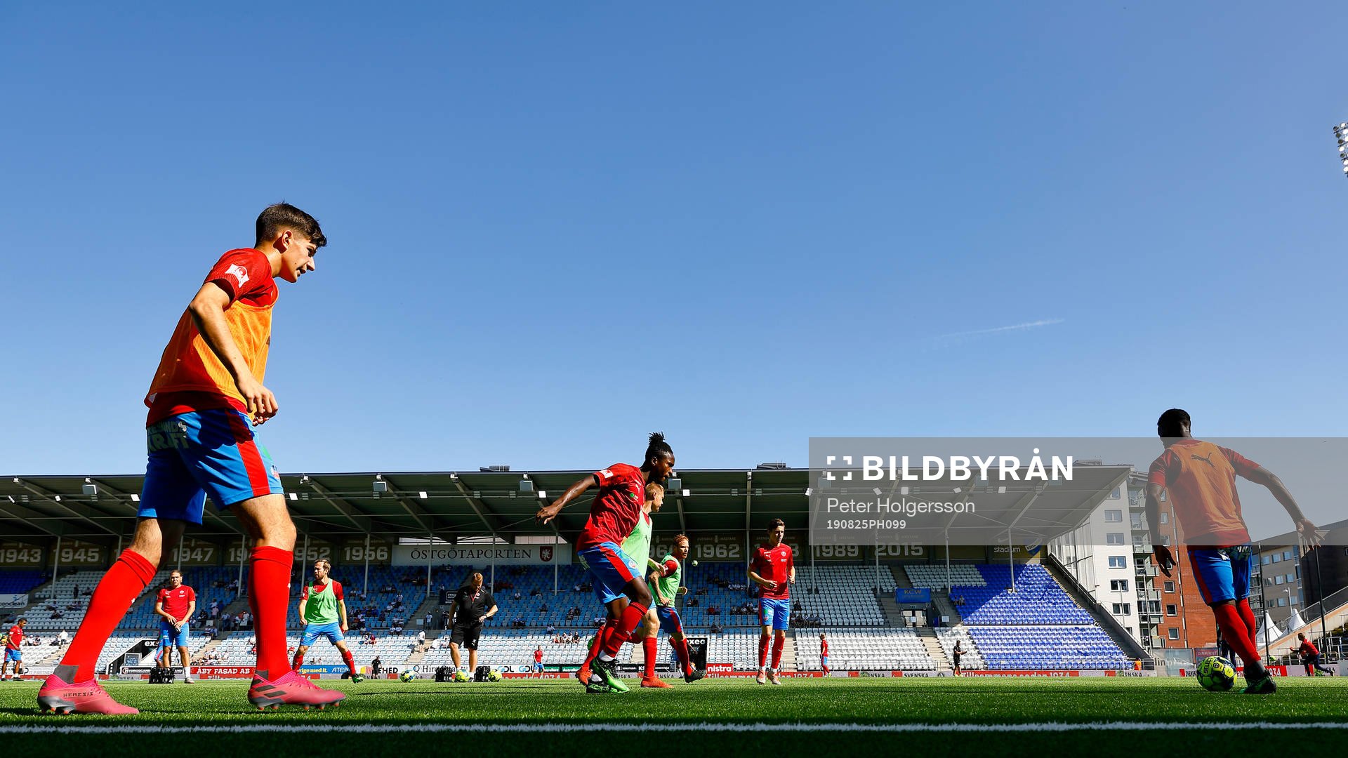 Helsingborgs spelare värmer upp