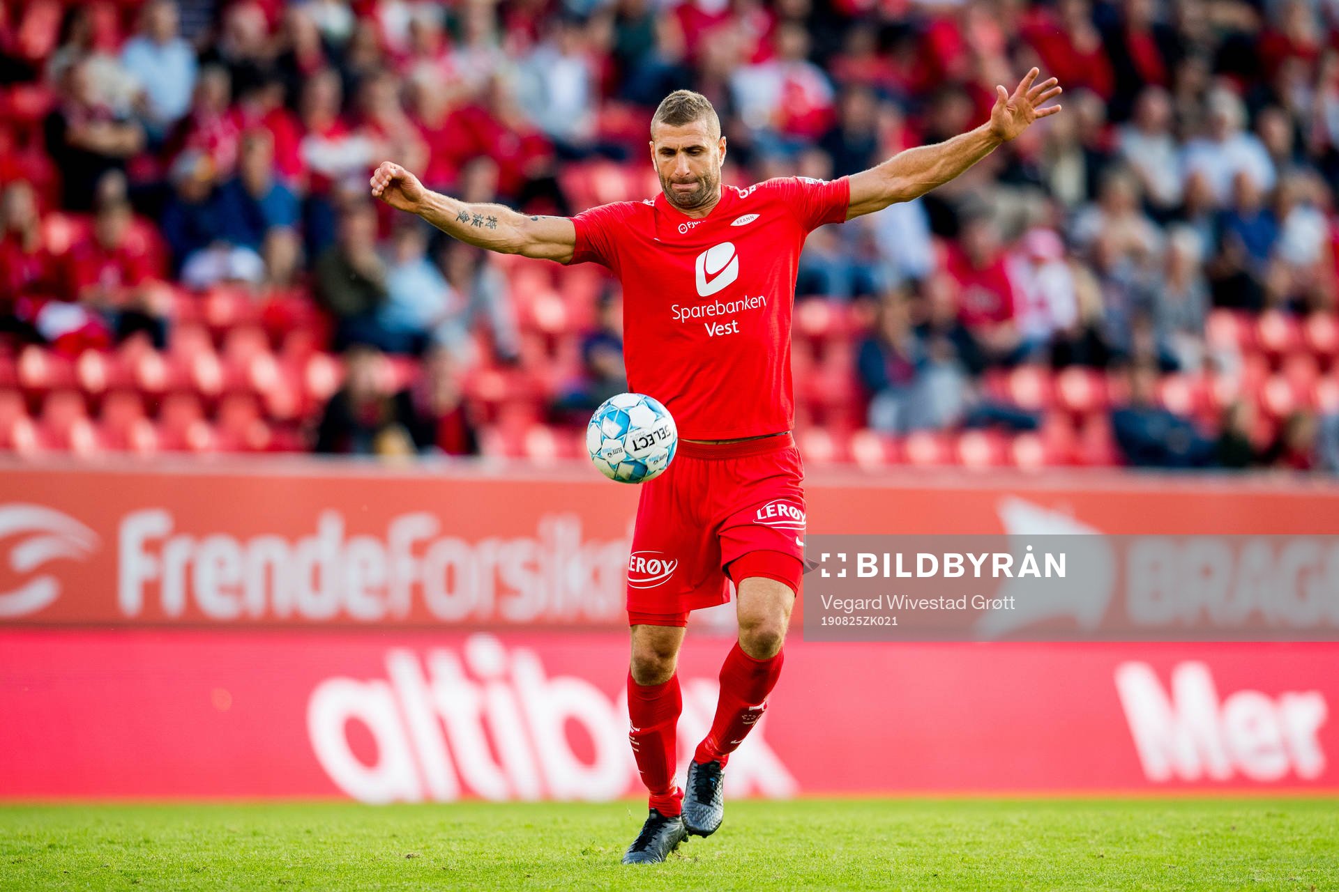Azar Karadas of Brann