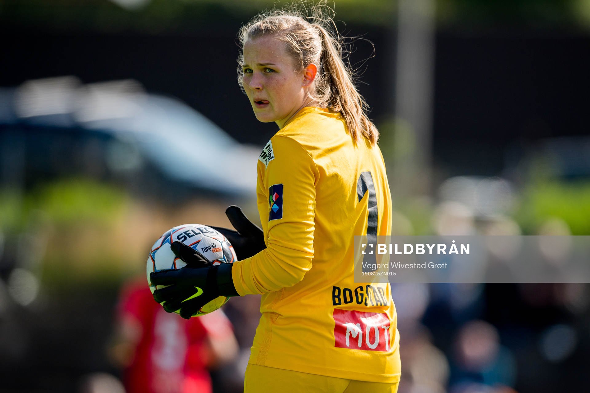 Goalkeeper Oda Marie Hove Bogstad of Arna-Bjørnar