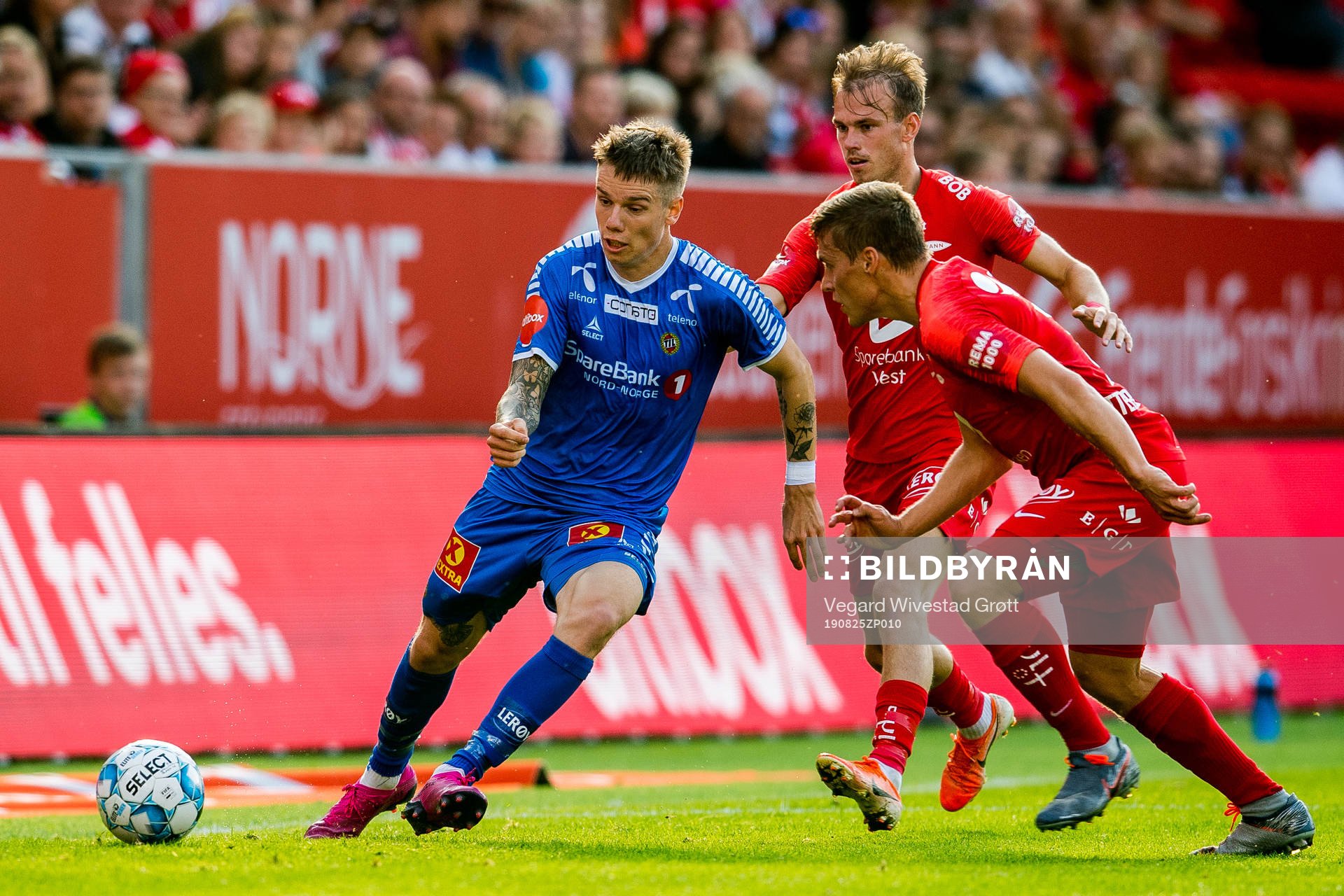 Robert Taylor of Tromsø and Petter Dahle Strand of Brann