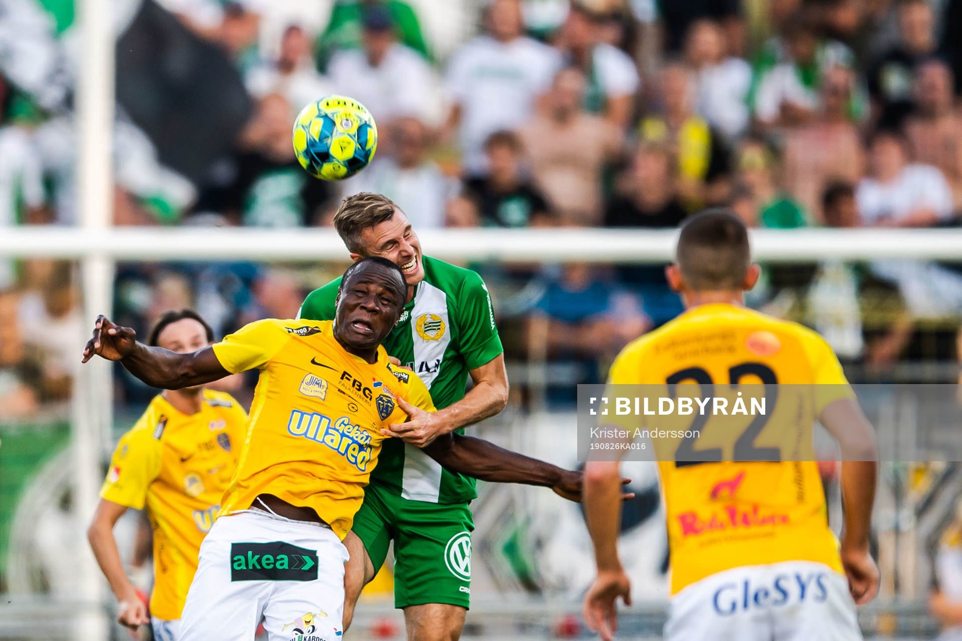 Falkenbergs Nsima Peter och Hammarbys Richard Magyar