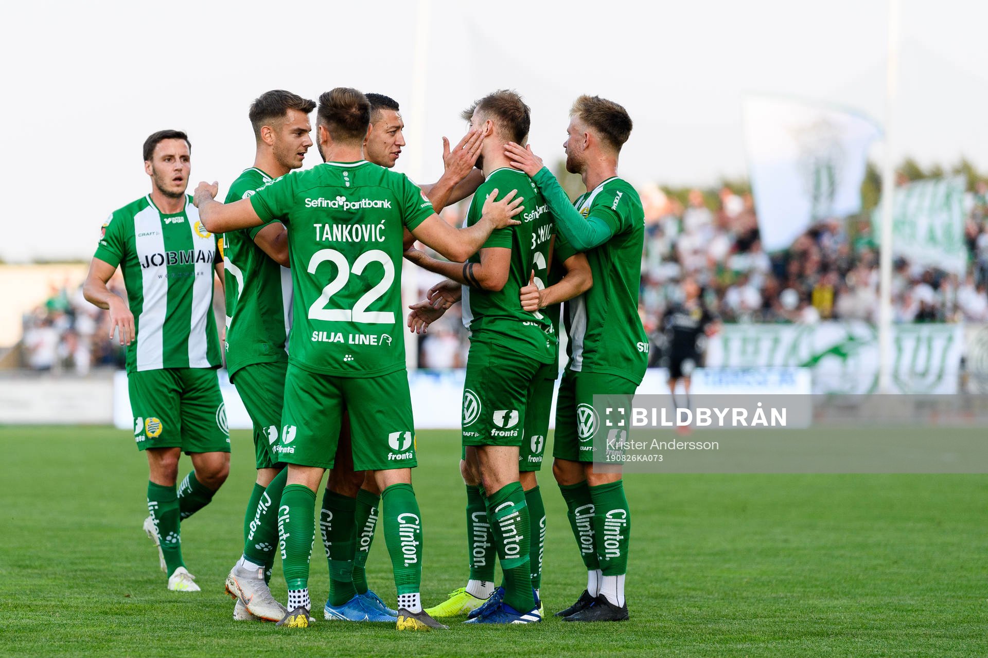 Hammarbys spelare jublar