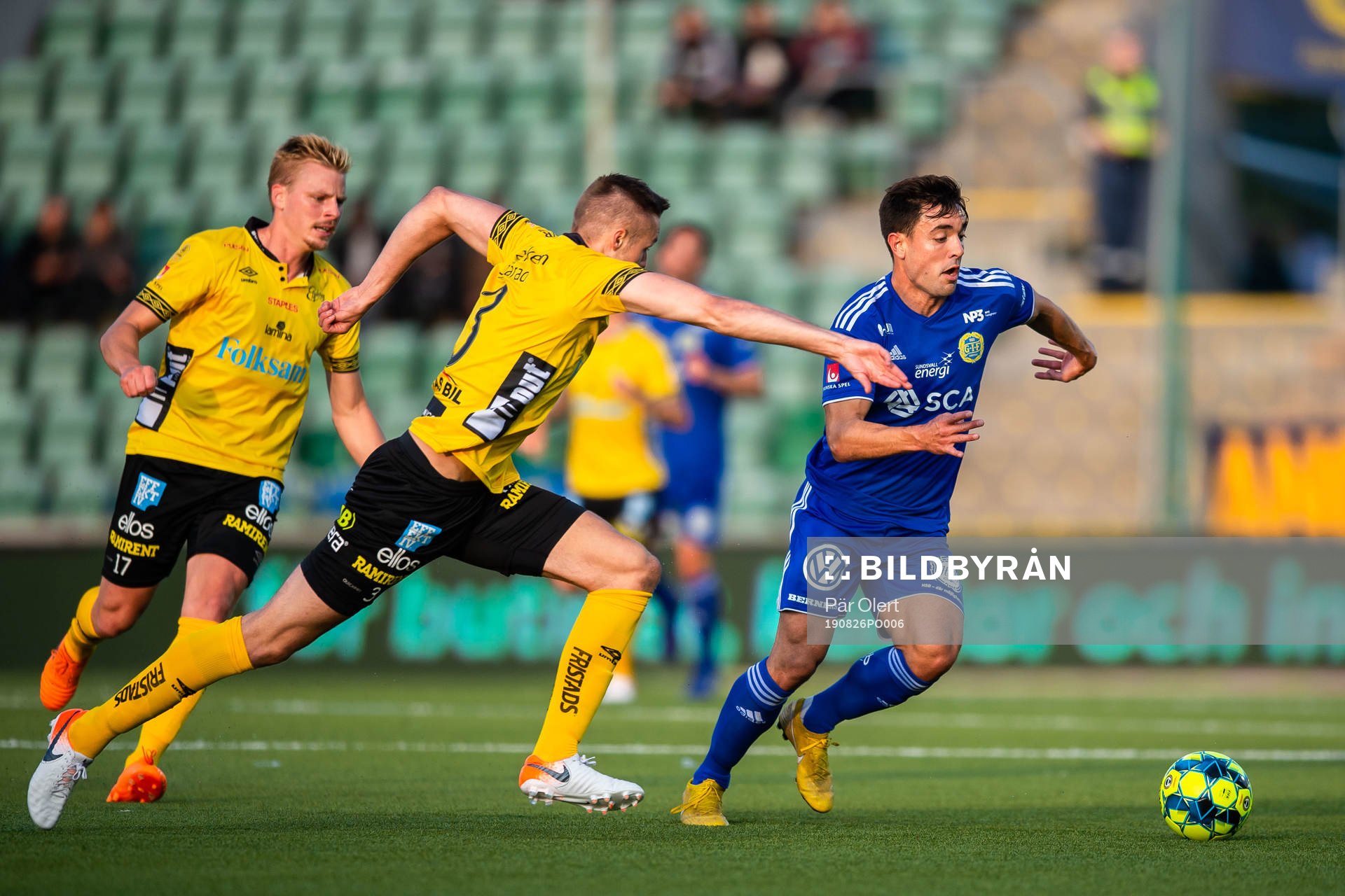 Elfsborgs Stian Rode Gregersen och Sundsvalls Marcus Mas