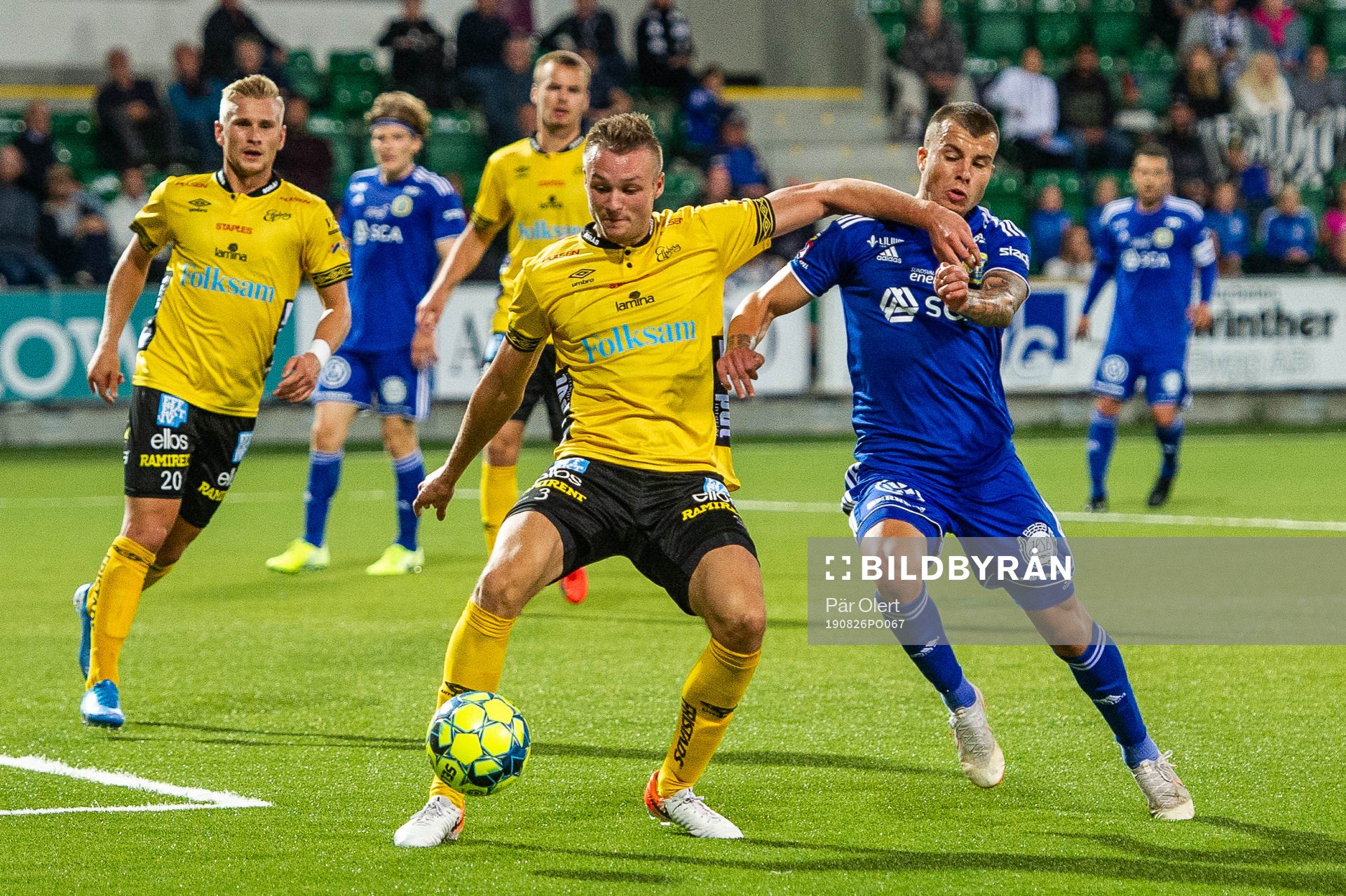 Elfsborgs Stian Rode Gregersen och Sundsvalls Pol Roige