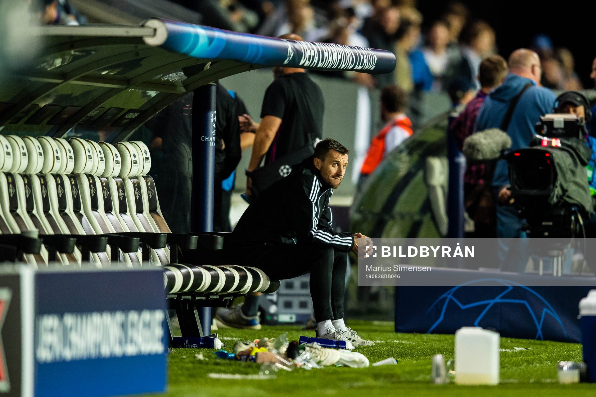 Eirik Horneland, head coach of Rosenborg, looks dejected after the Champions League play-off match between Rosenborg and Dinamo Zagreb on August 27, 2019 in Trondheim.