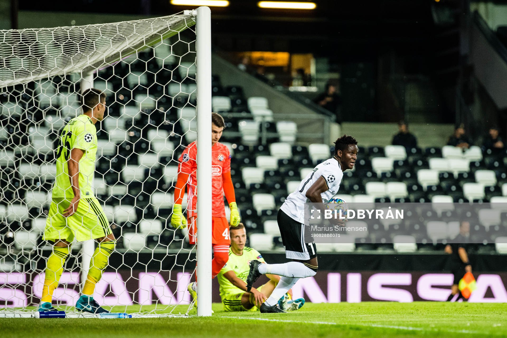 Babajide David Akintola of Rosenborg celebrates