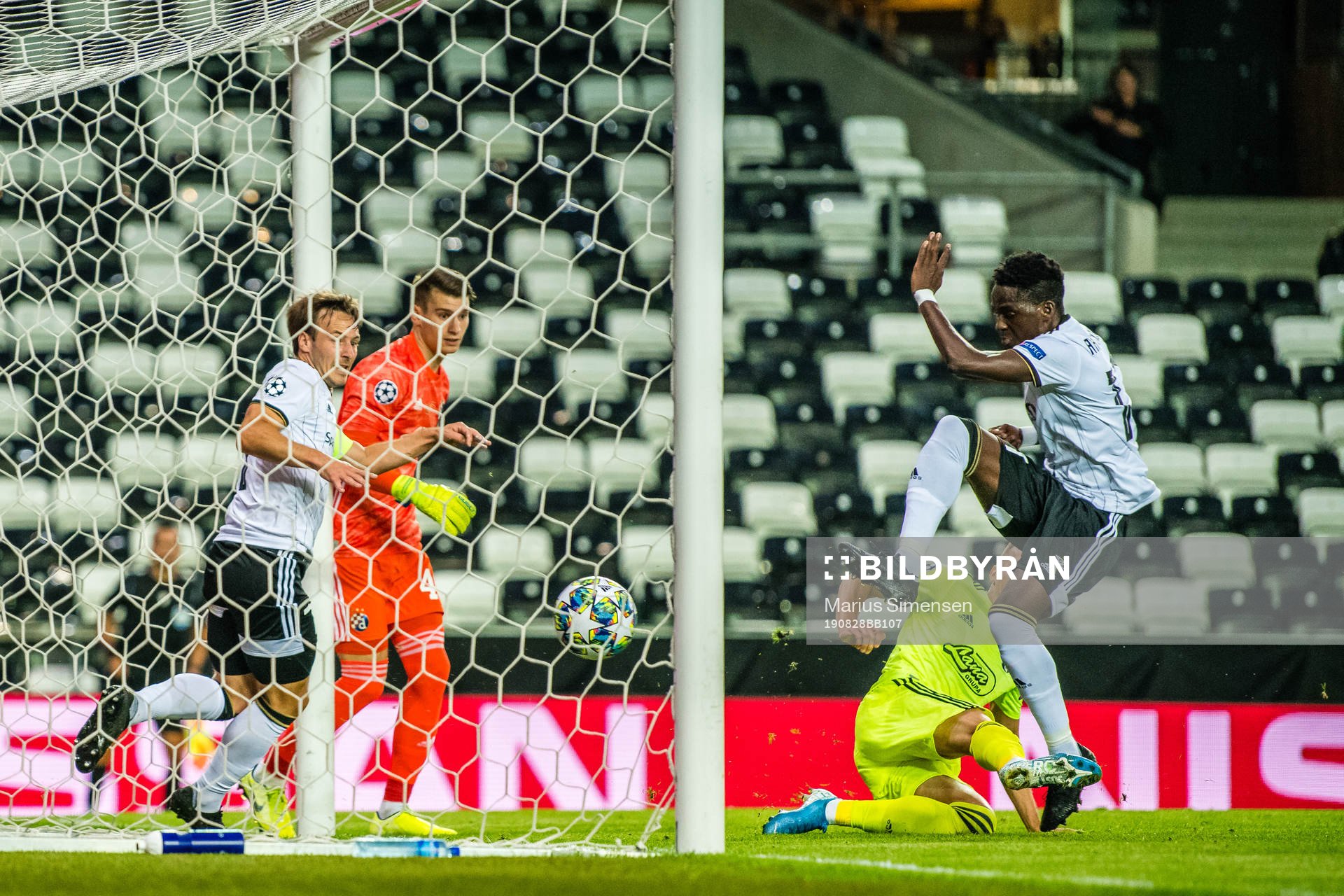 Babajide David Akintola of Rosenborg scores the 1-0 goal