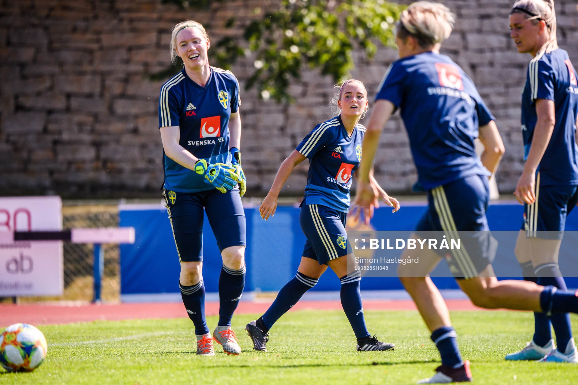 Goalkeeper Hedvig Lindahl and Ronja Aronsson of the Swedish