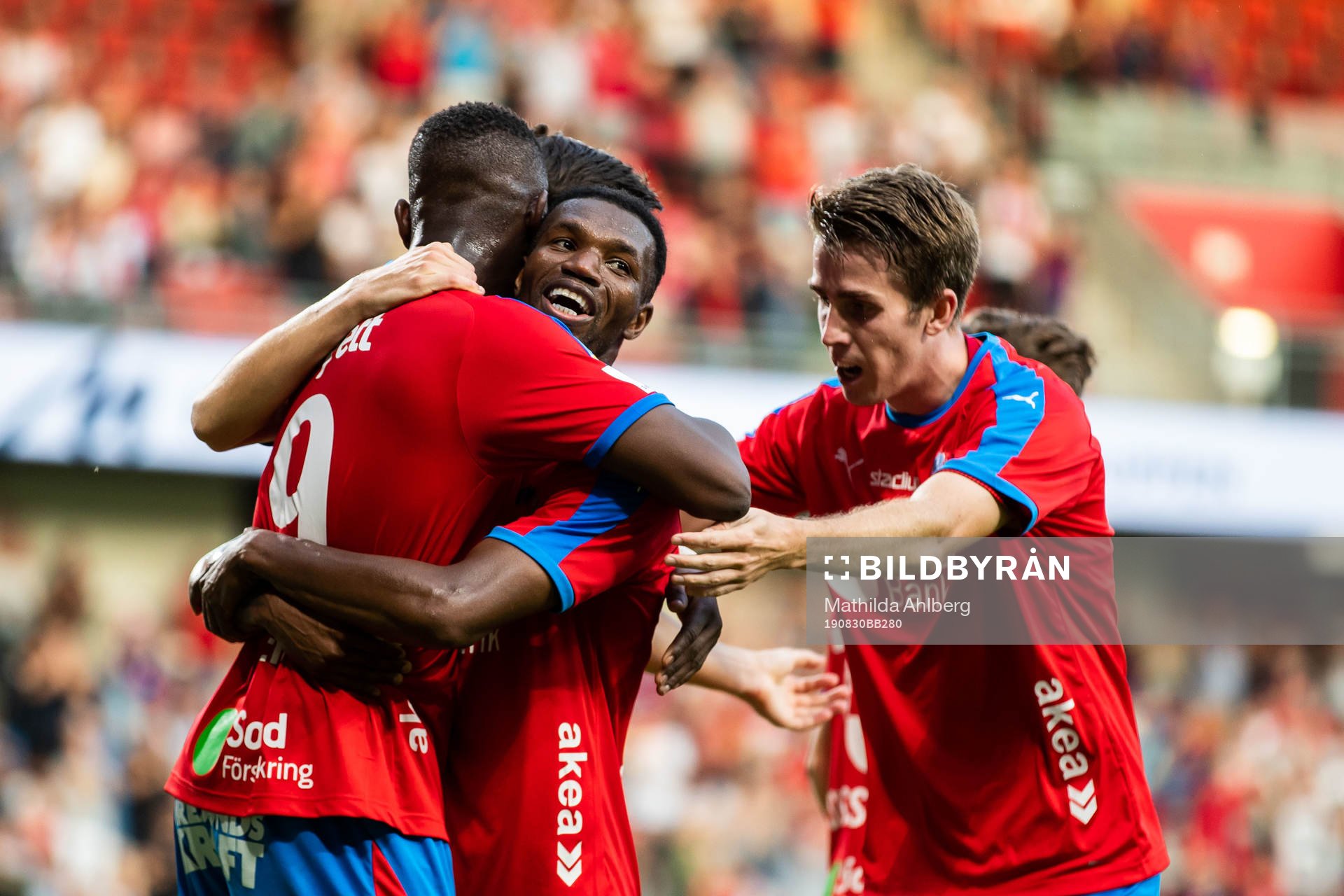 Helsingborgs Alhaji Gero jublar med Mohammed Abubakari och