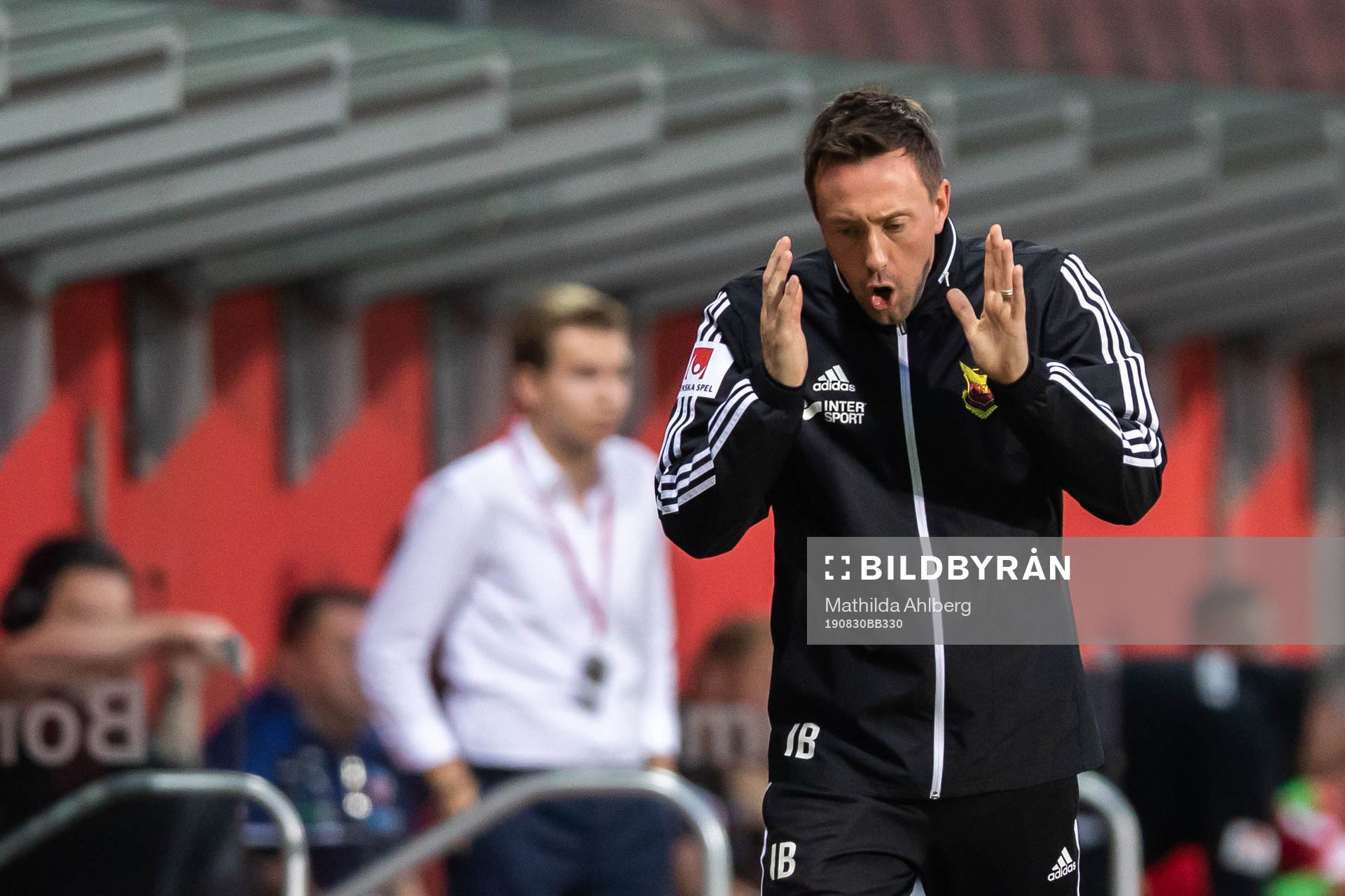 Östersunds tränare Ian Burchnall deppar