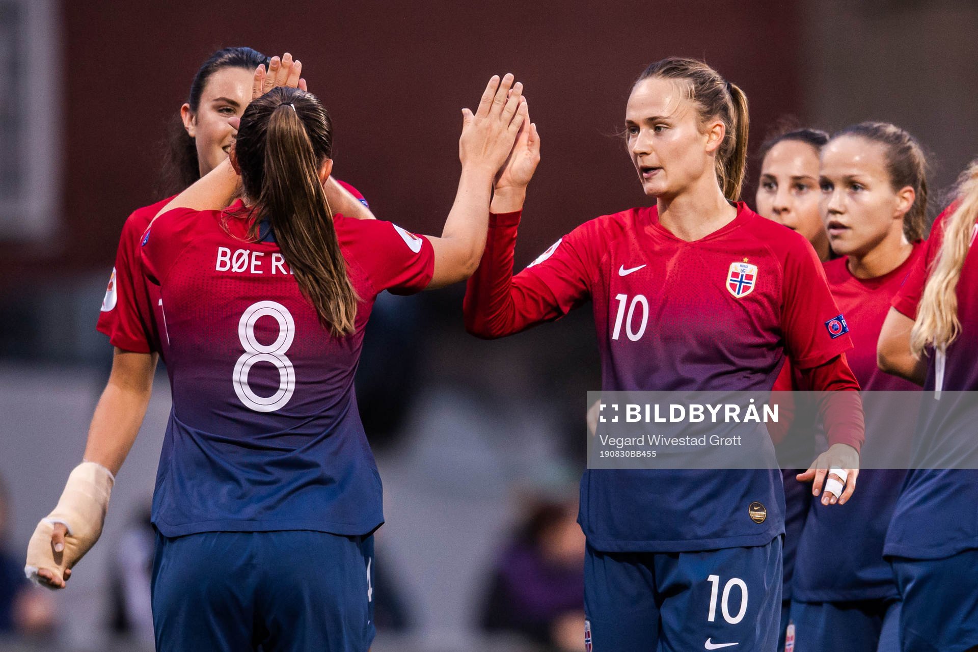 Caroline Graham Hansen of Norway celebrates
